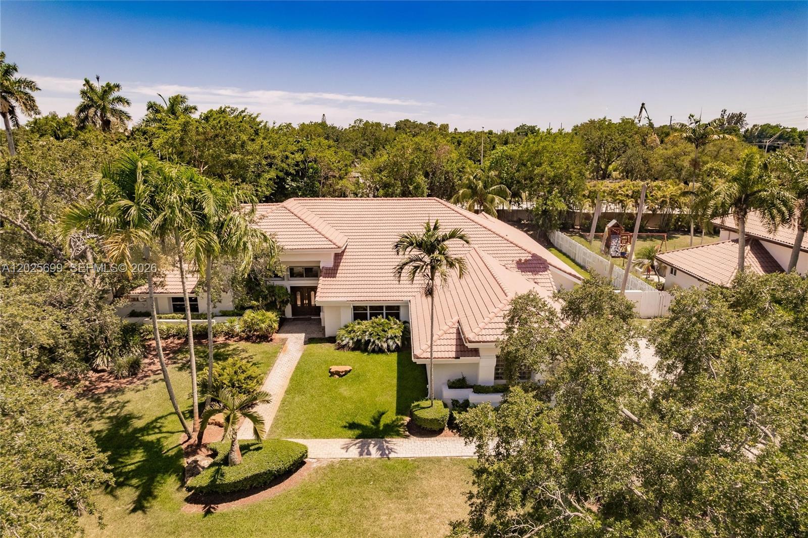 9818 SW 111th Ter Miami, FL 33176