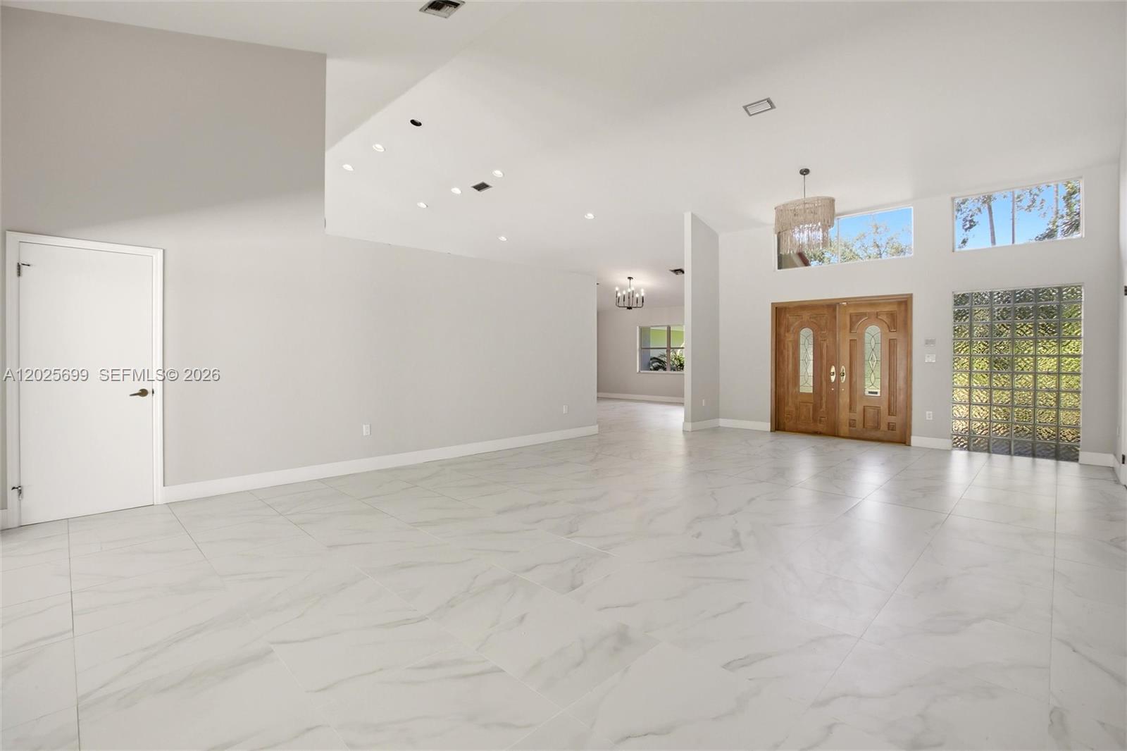 9818 SW 111th Ter Miami, FL 33176