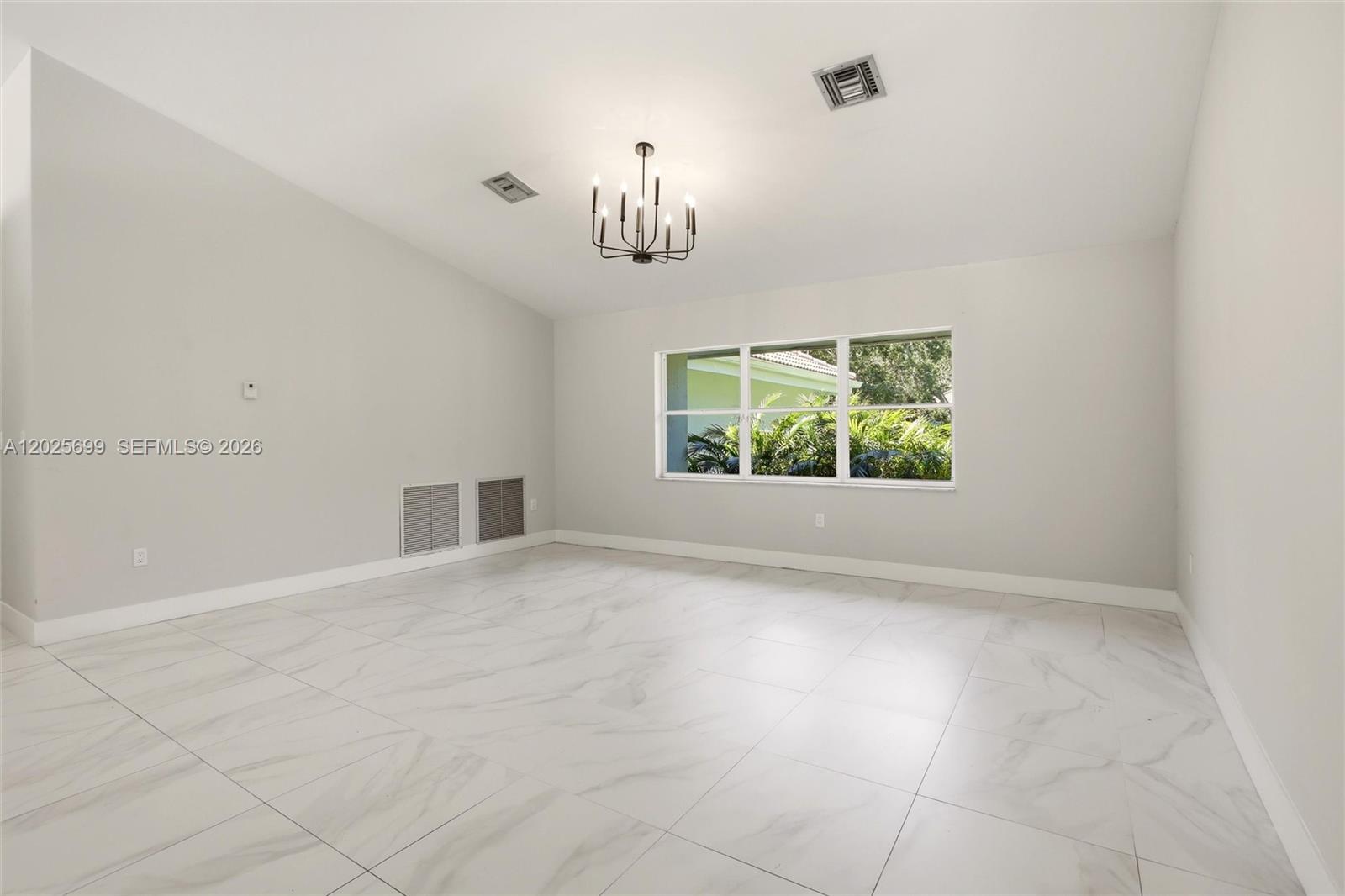 9818 SW 111th Ter Miami, FL 33176