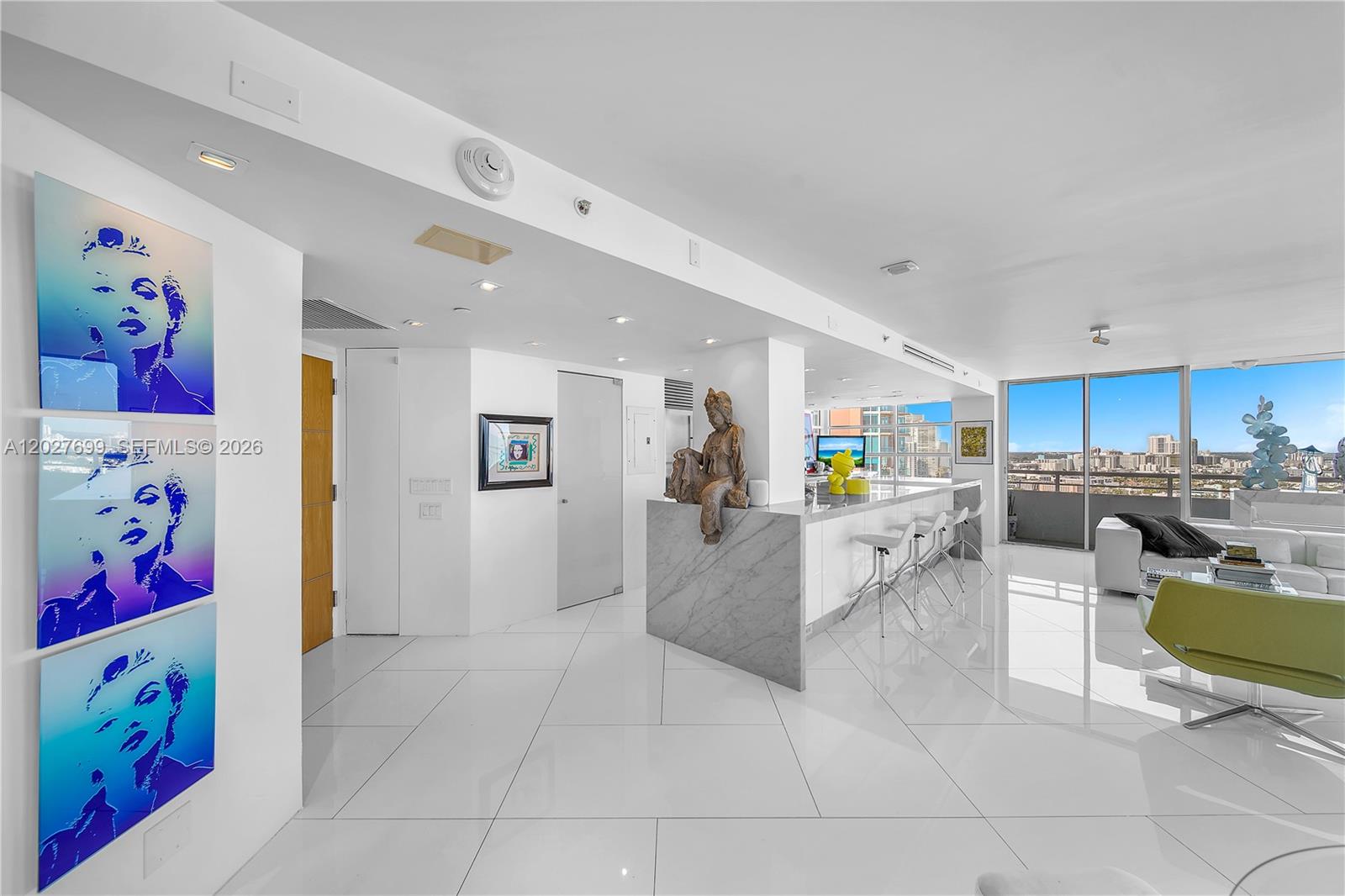 400 S Pointe Dr #2310 Miami Beach, FL 33139