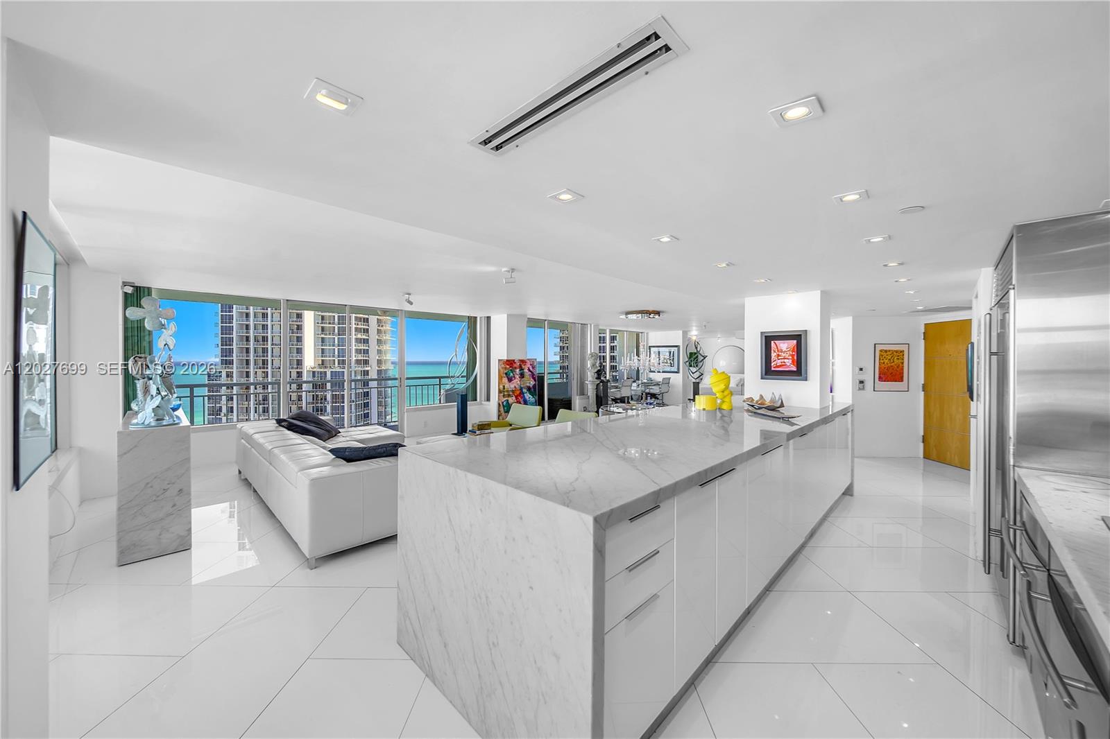 400 S Pointe Dr #2310 Miami Beach, FL 33139