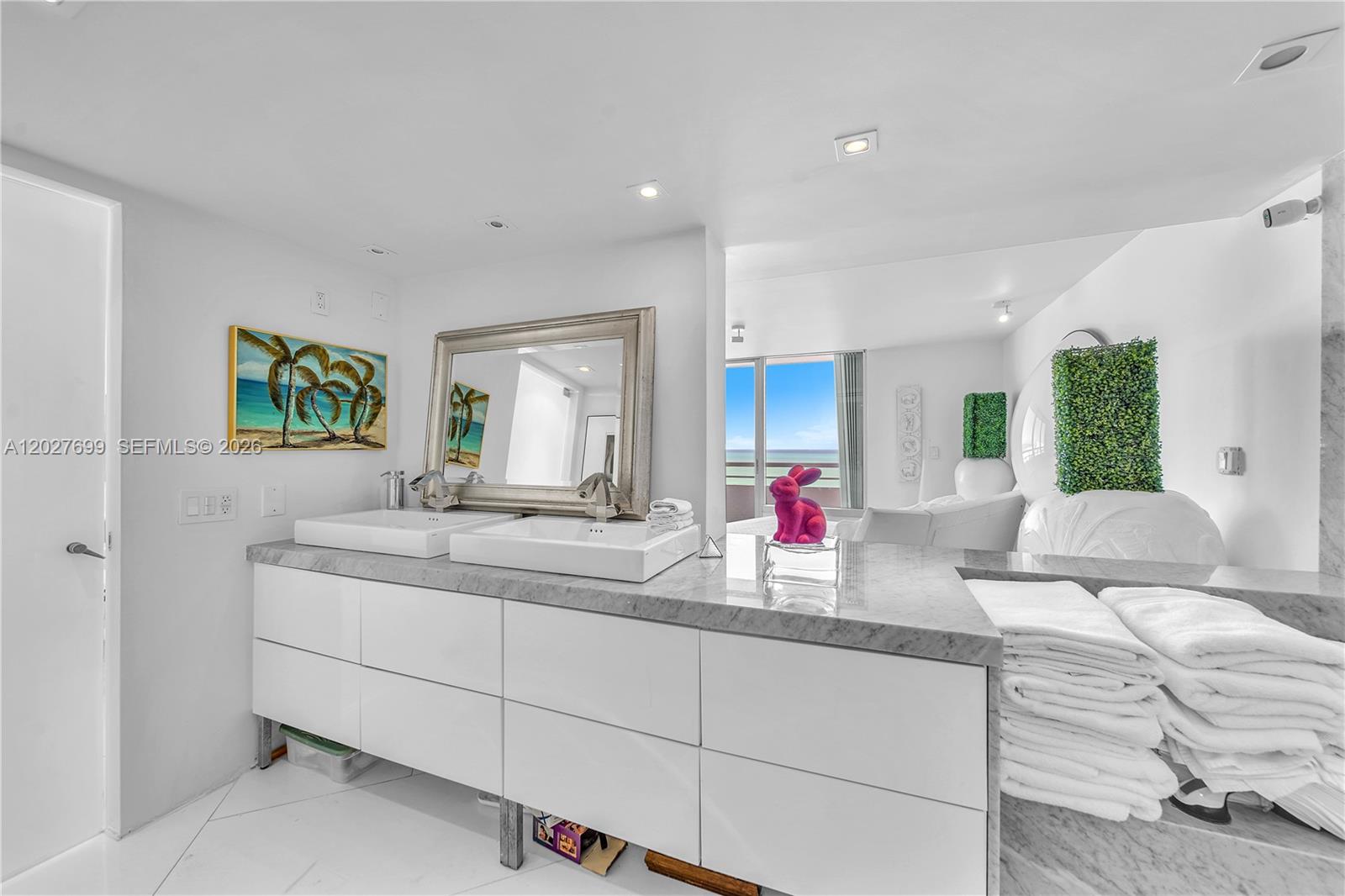 400 S Pointe Dr #2310 Miami Beach, FL 33139