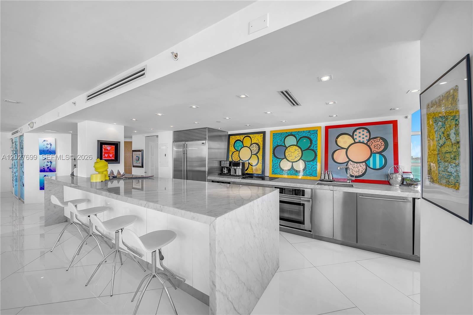400 S Pointe Dr #2310 Miami Beach, FL 33139