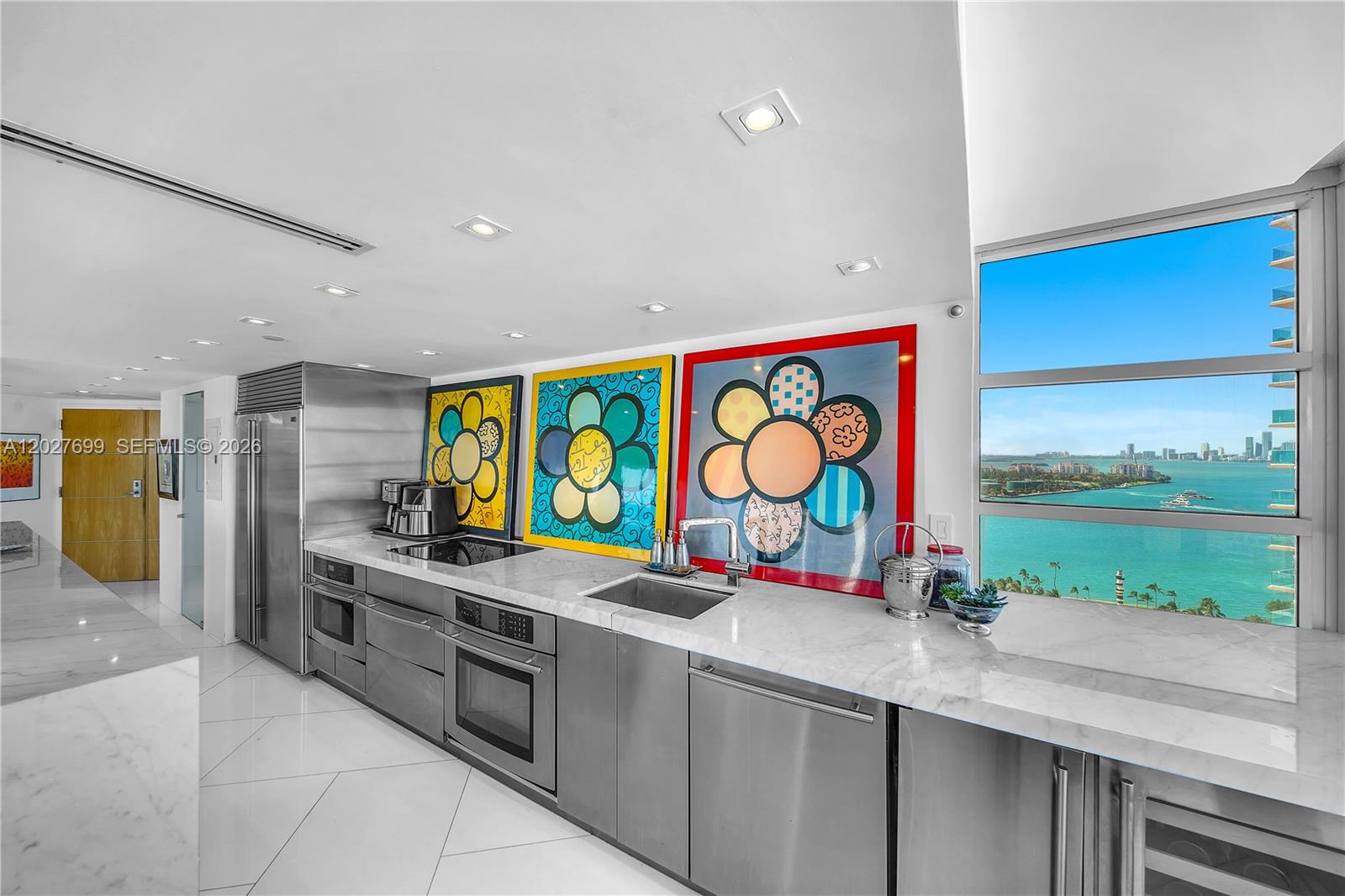 400 S Pointe Dr #2310 Miami Beach, FL 33139