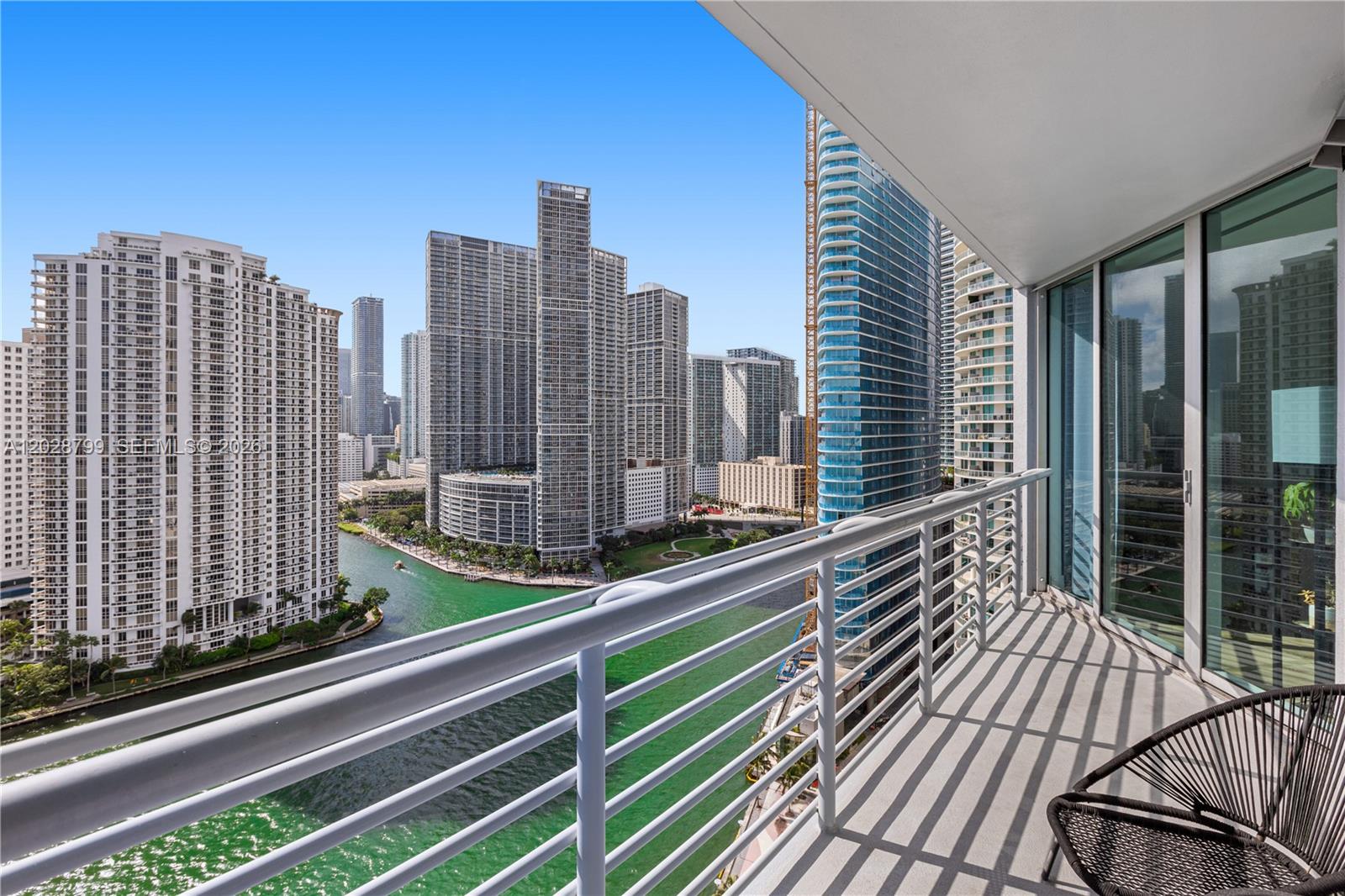 325 S Biscayne Blvd #2517 Miami, FL 33131