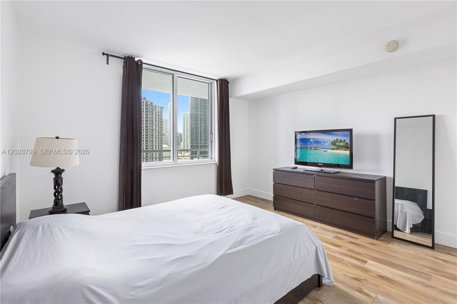 325 S Biscayne Blvd #2517 Miami, FL 33131