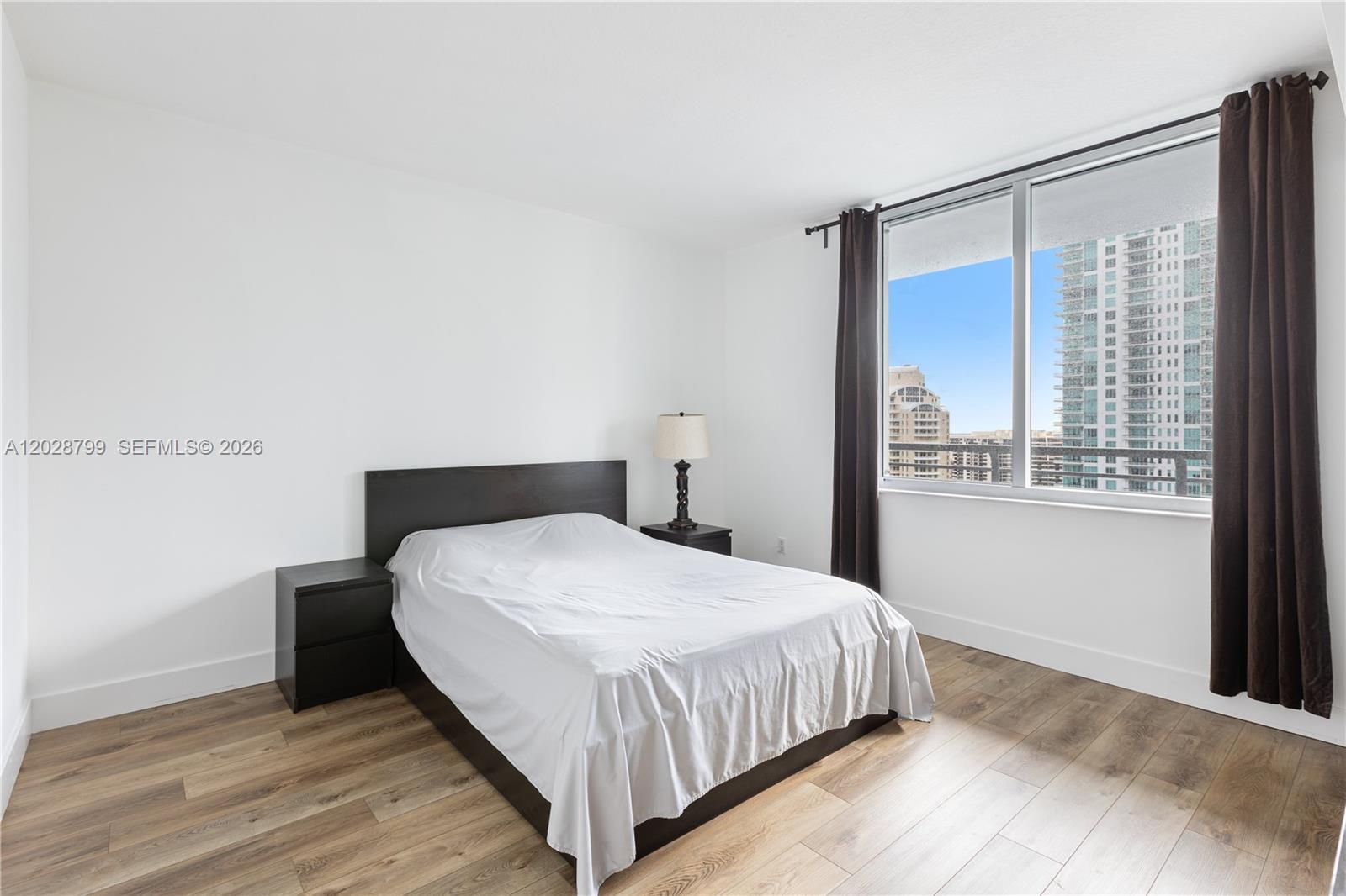 325 S Biscayne Blvd #2517 Miami, FL 33131