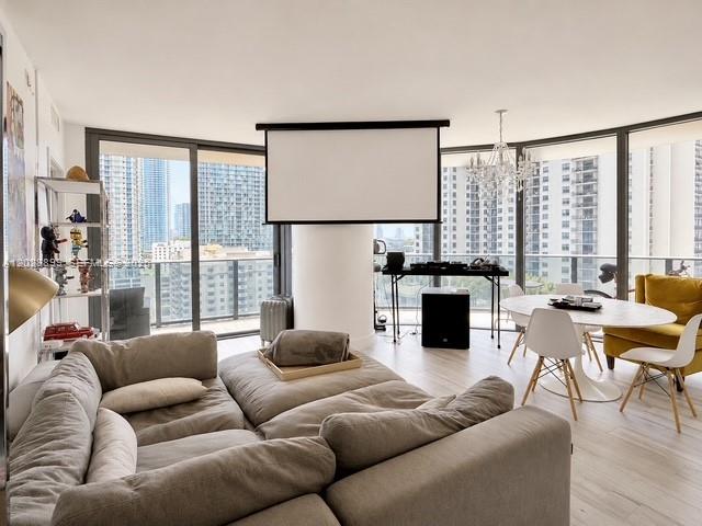 45 SW 9th St #1506 Miami, FL 33130