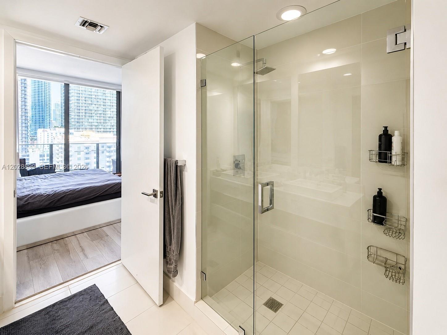 45 SW 9th St #1506 Miami, FL 33130