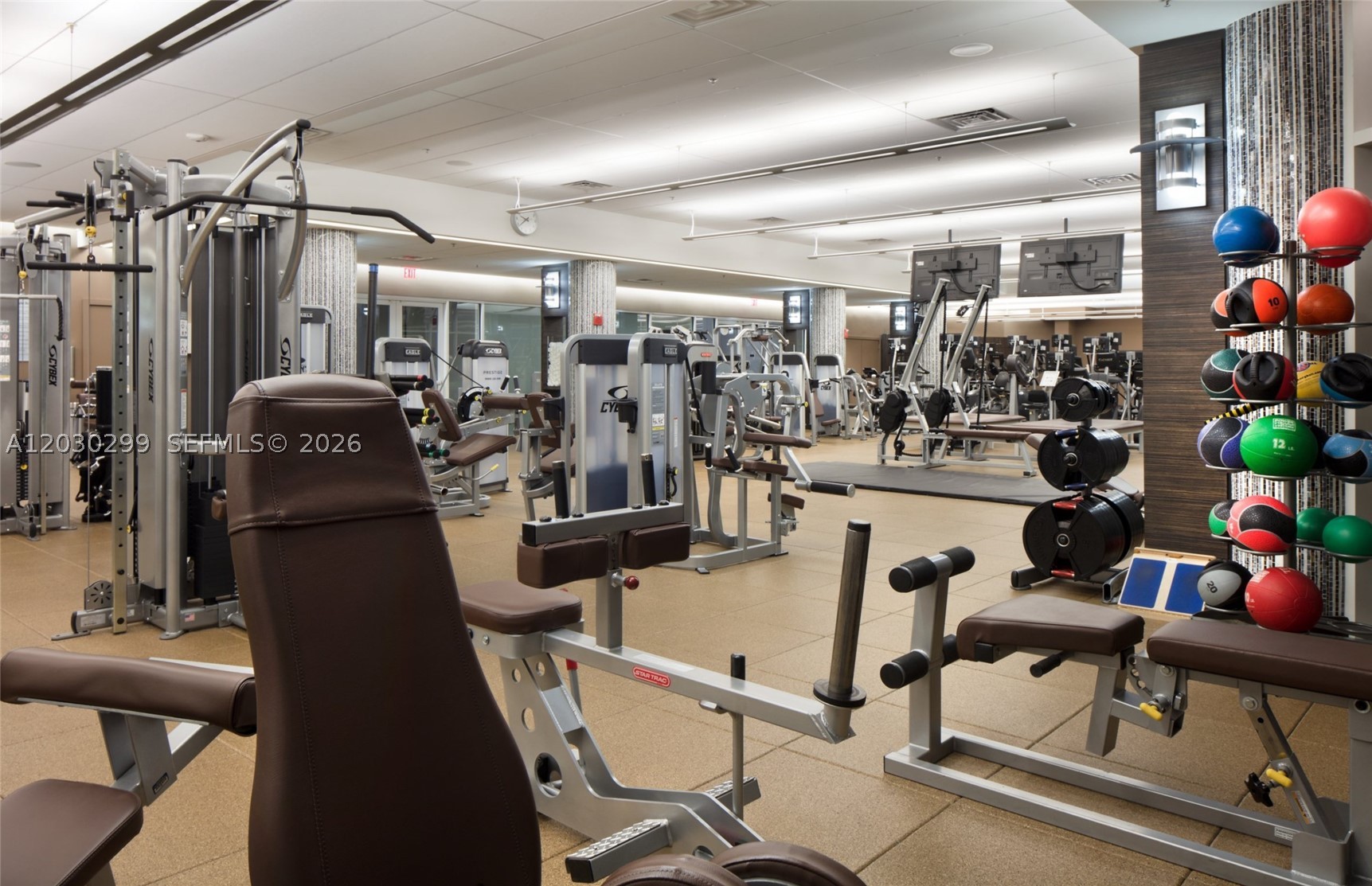 21050 Point Pl #2601 Aventura, FL 33180