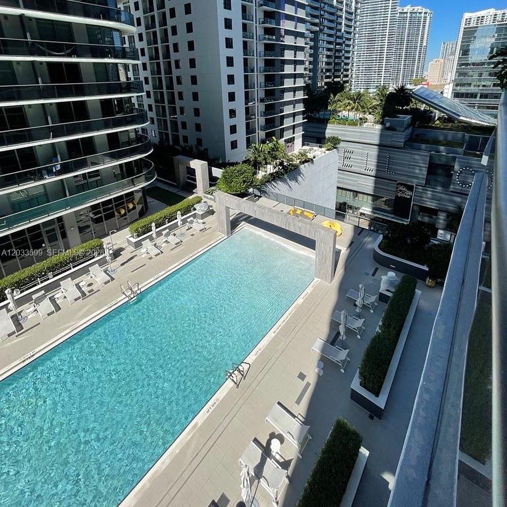 45 SW 9th St #1407 Miami, FL 33130
