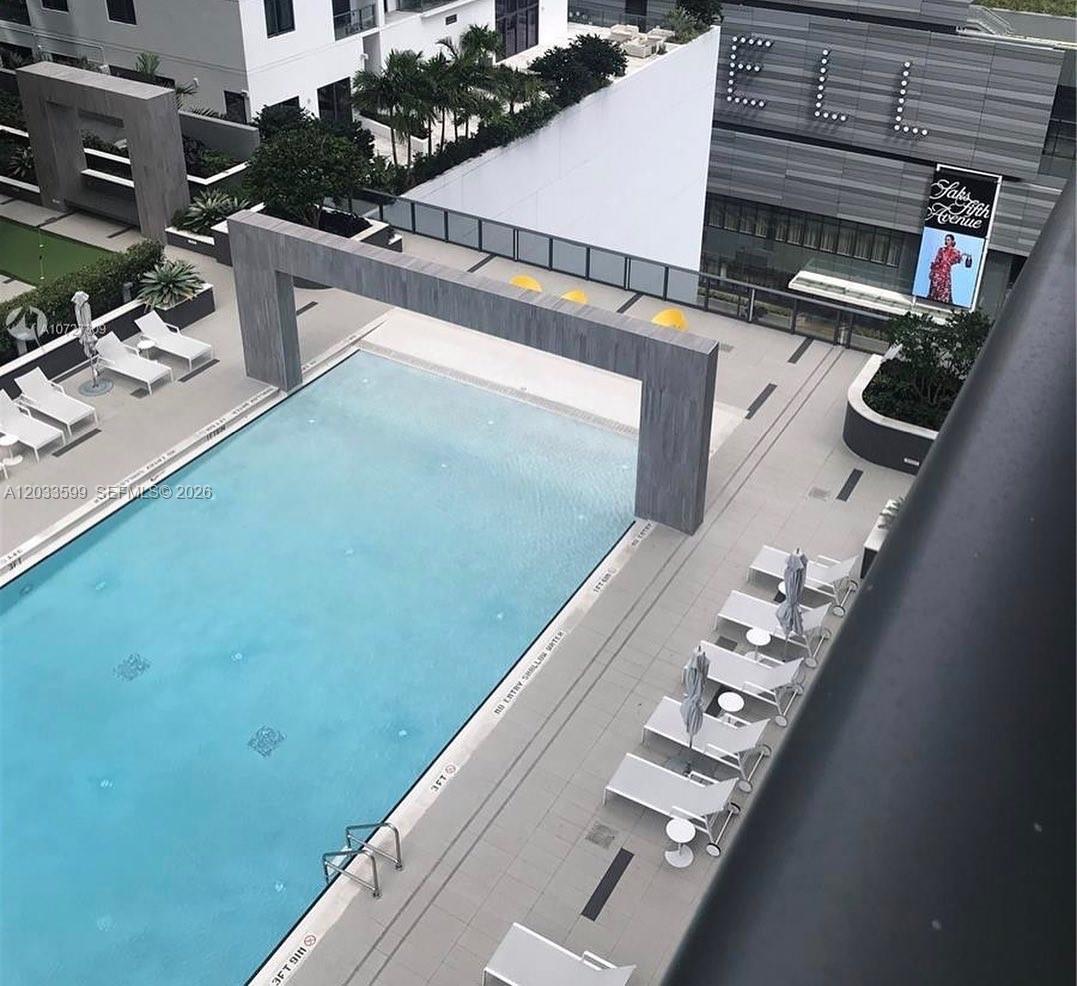 45 SW 9th St #1407 Miami, FL 33130