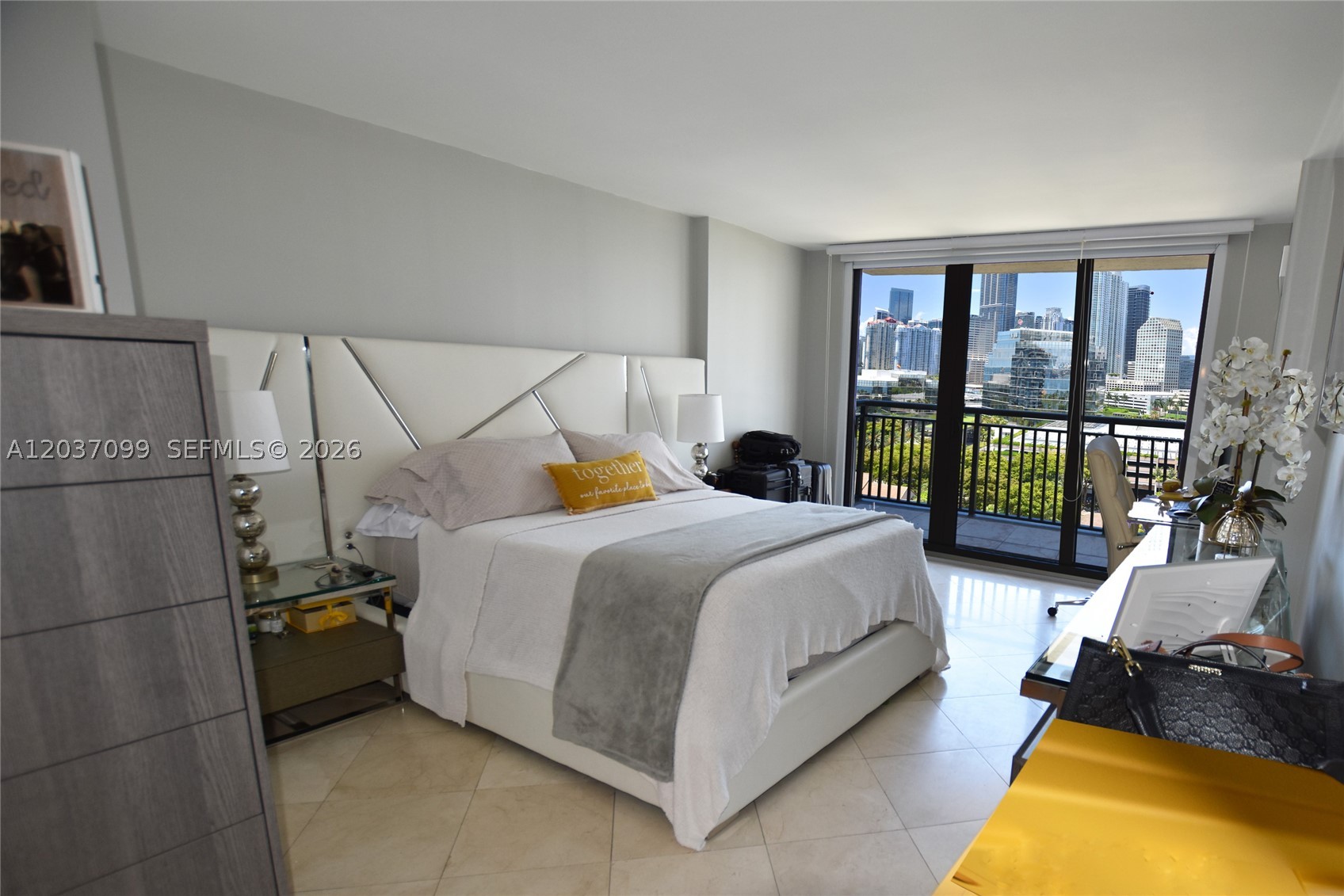 image Brickell Key Two25