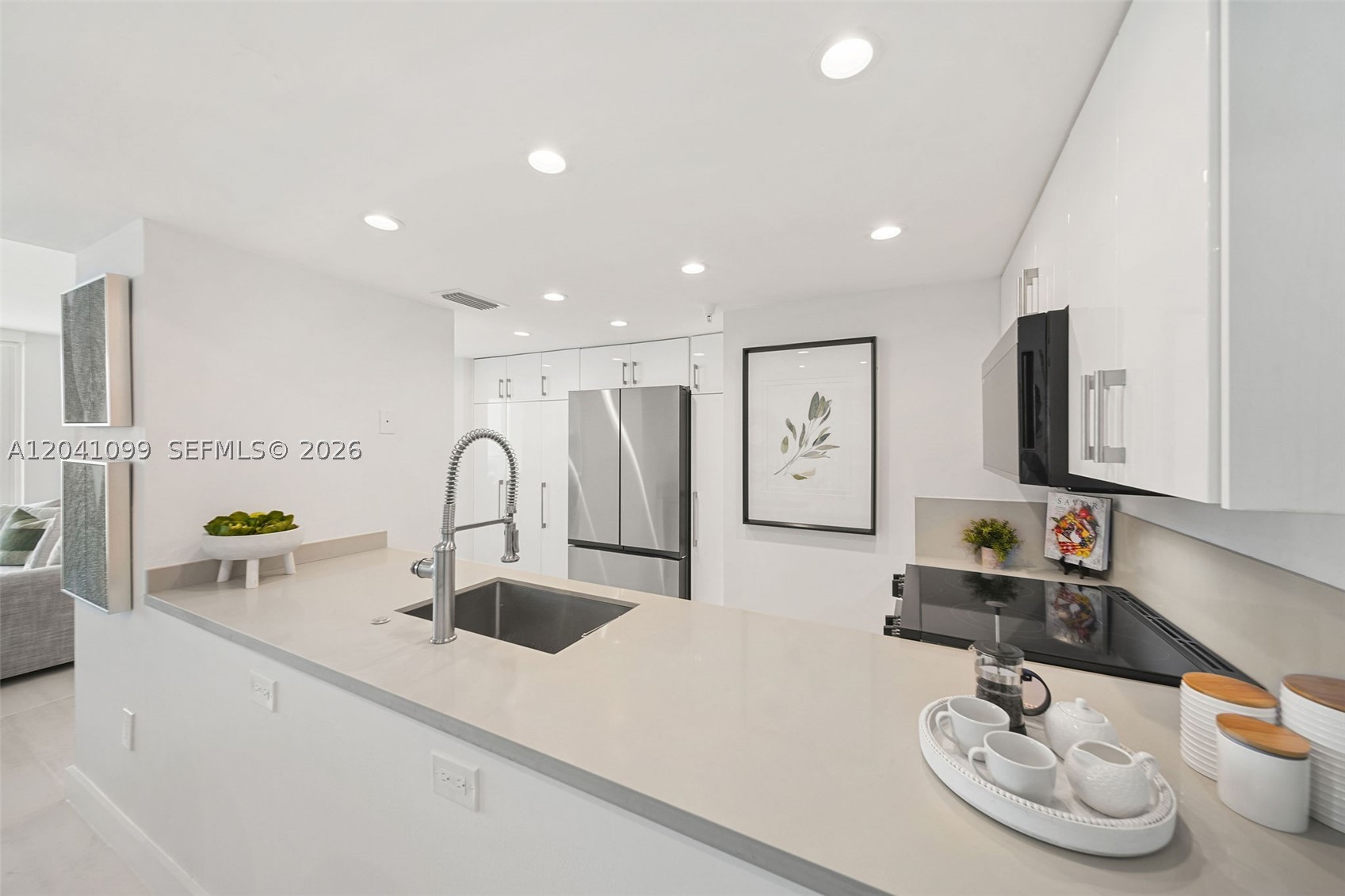 650 West Ave #1908 Miami Beach, FL 33139