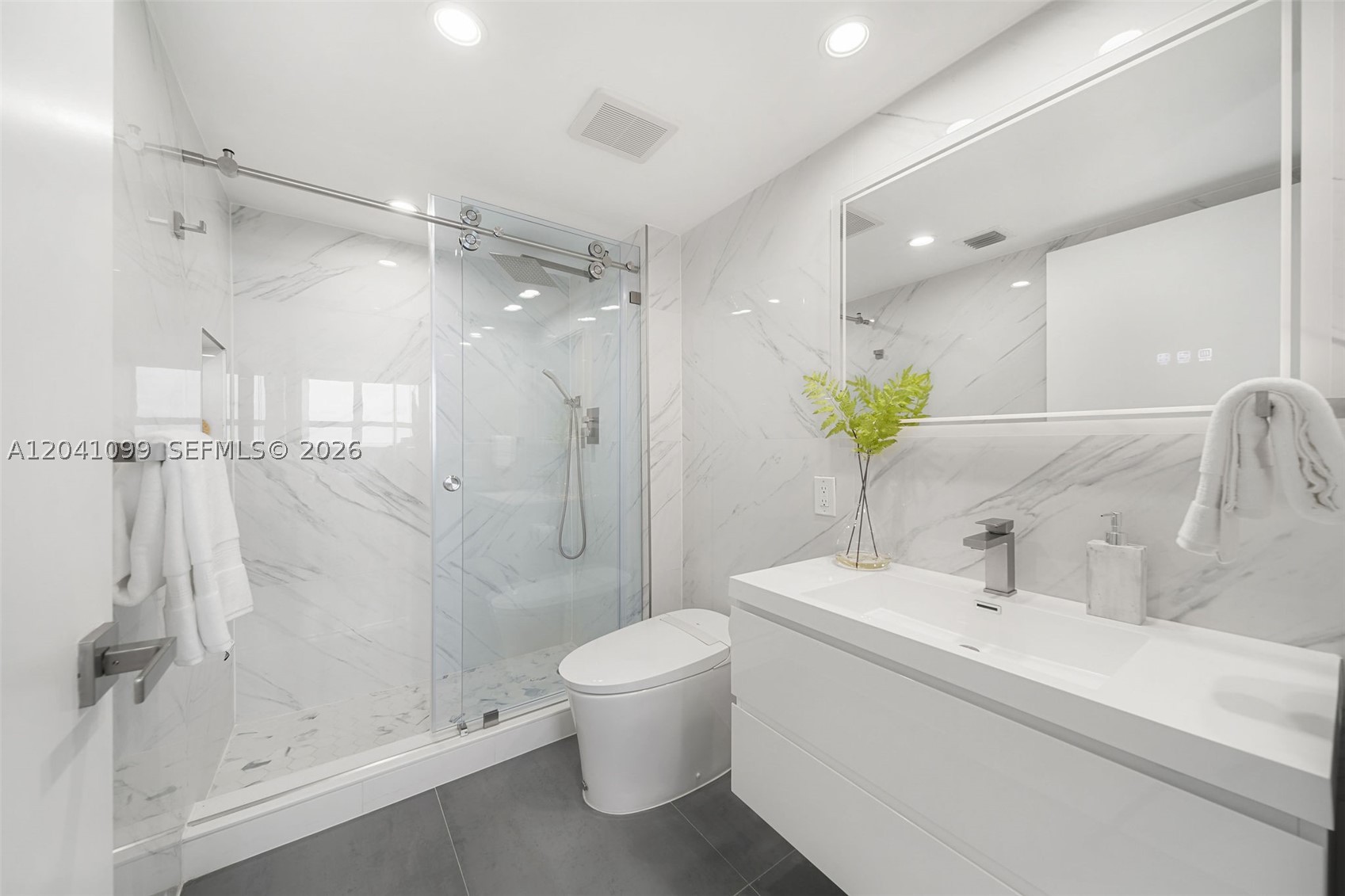 650 West Ave #1908 Miami Beach, FL 33139