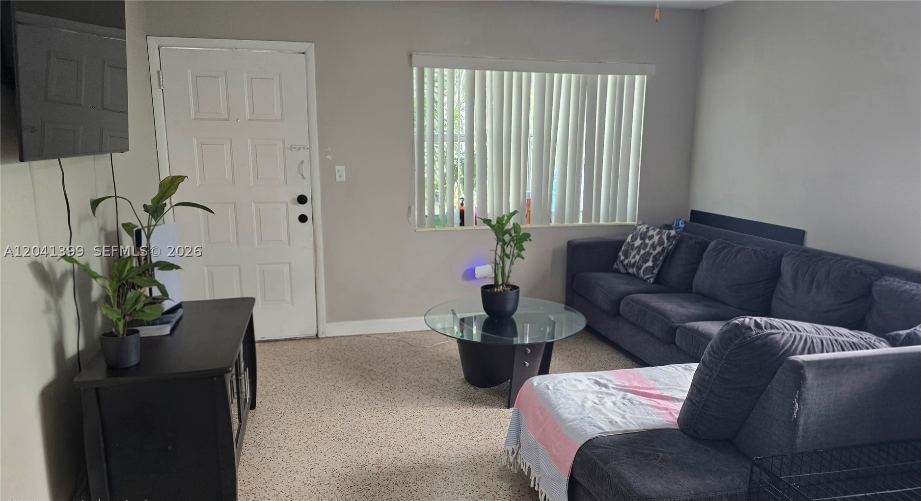 241 NW 32nd St Miami, FL 33127