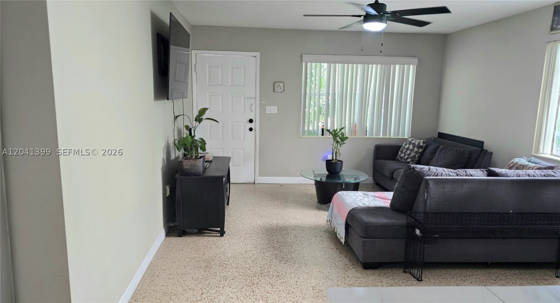 241 NW 32nd St Miami, FL 33127