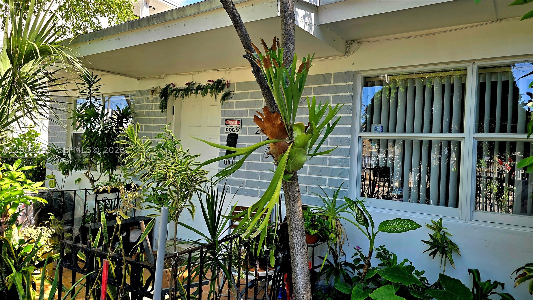 241 NW 32nd St Miami, FL 33127