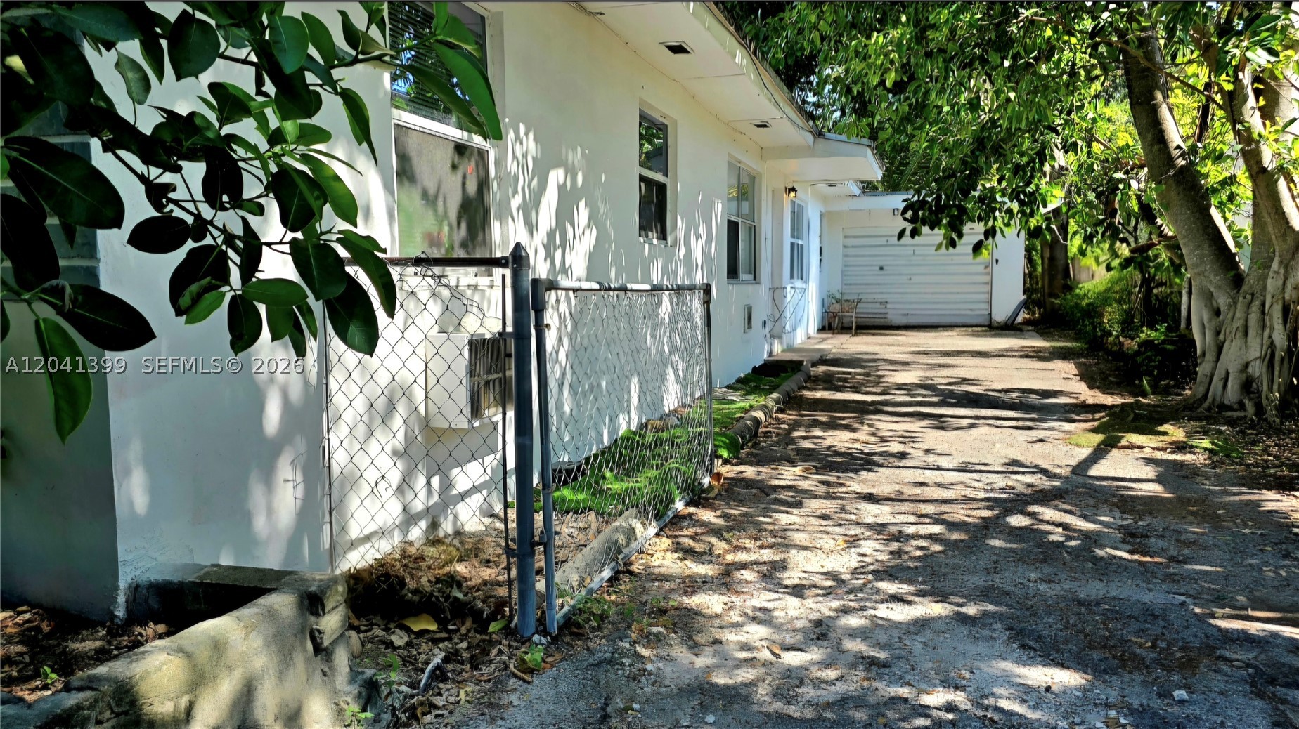 241 NW 32nd St Miami, FL 33127
