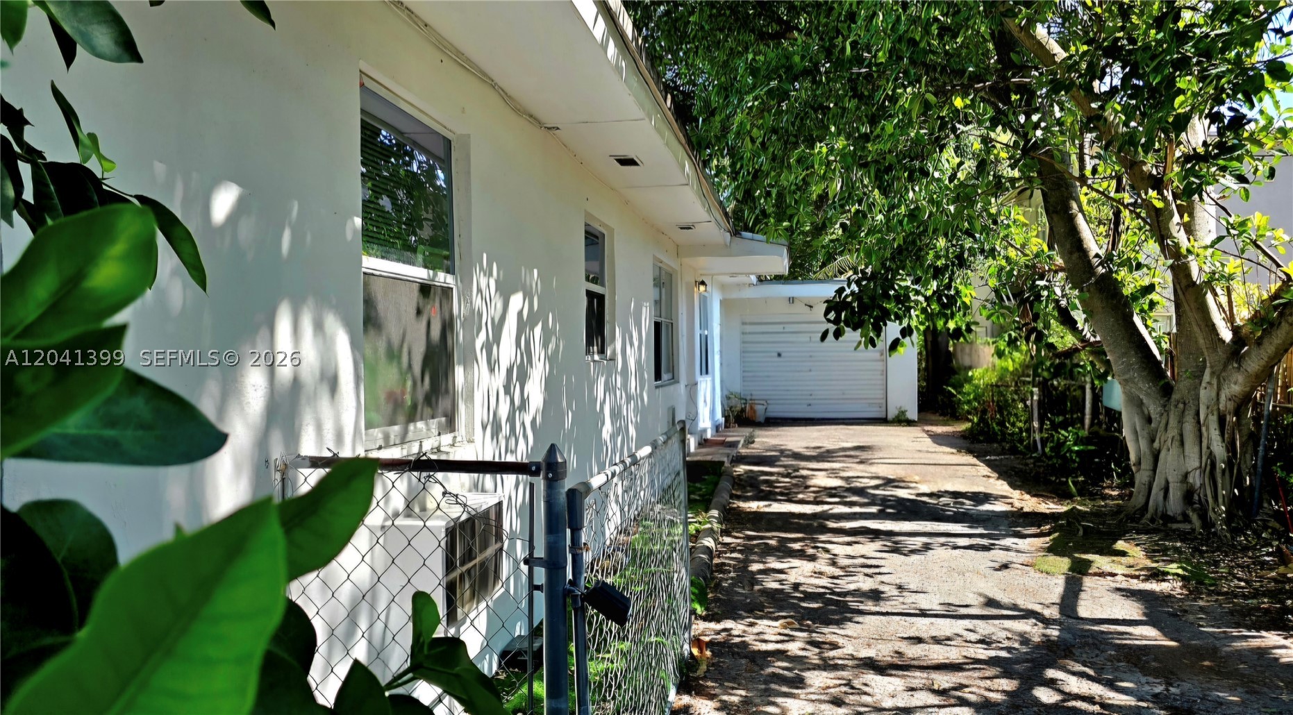 241 NW 32nd St Miami, FL 33127