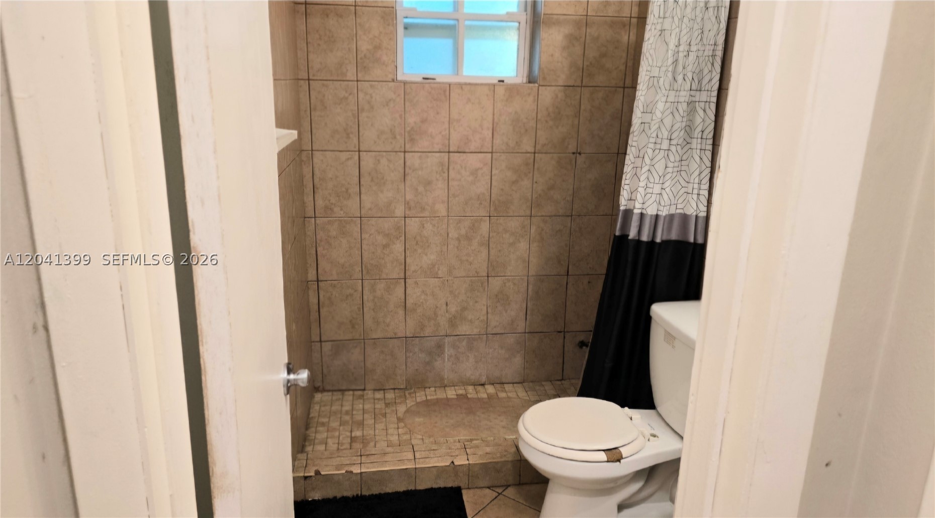 241 NW 32nd St Miami, FL 33127