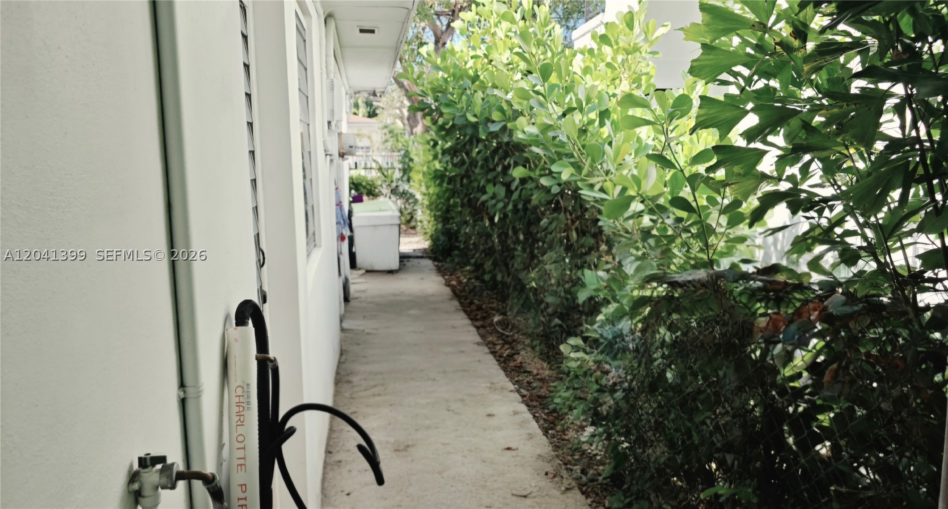 241 NW 32nd St Miami, FL 33127