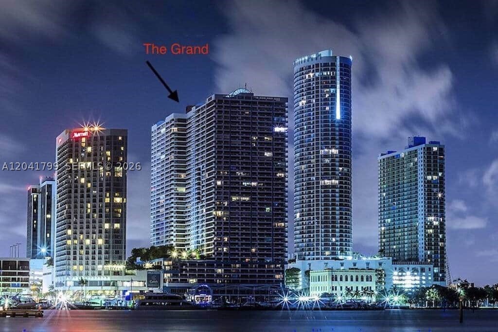 1717 N Bayshore Dr #A-2056 Miami, FL 33132