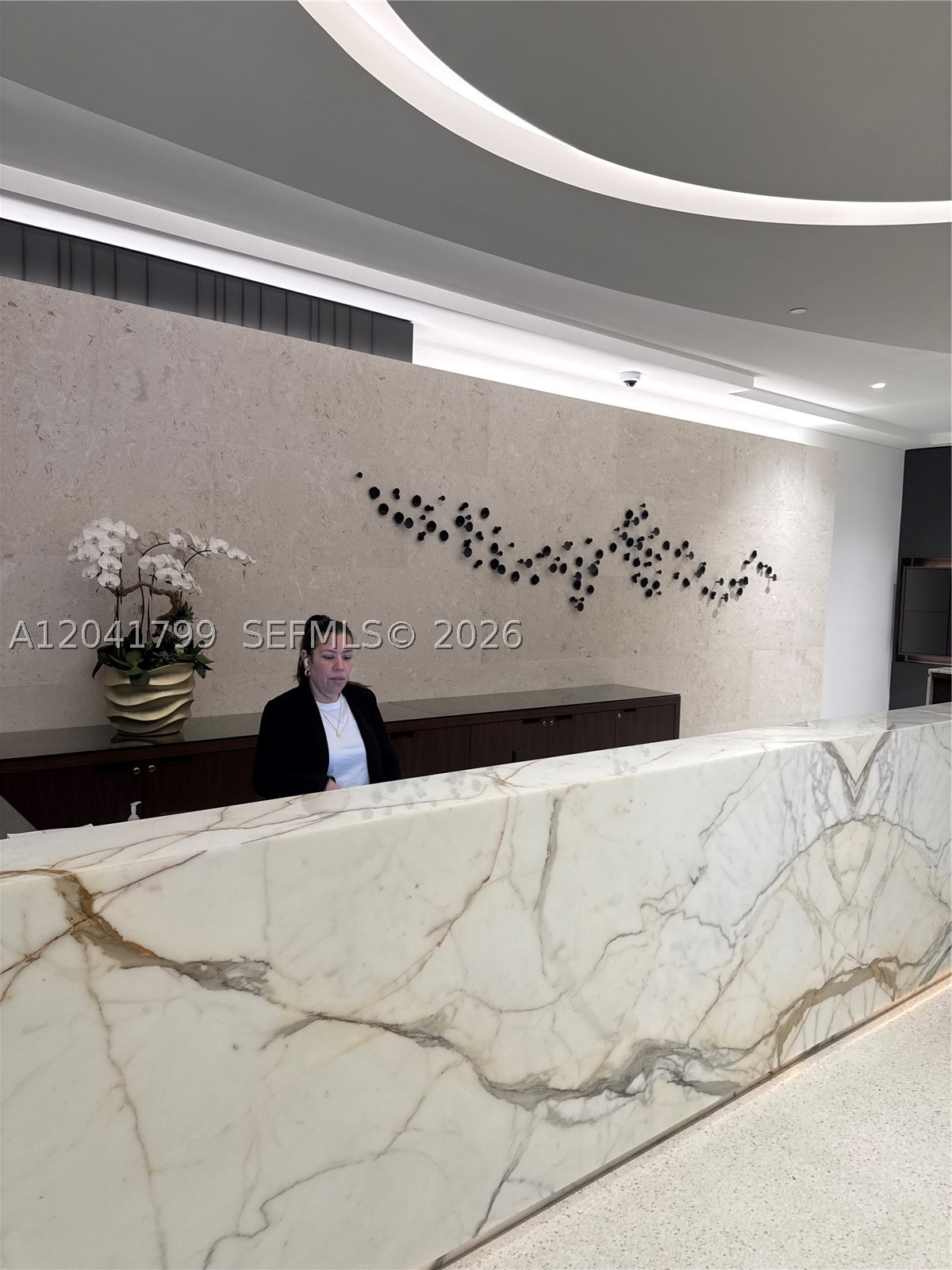 1717 N Bayshore Dr #A-2056 Miami, FL 33132