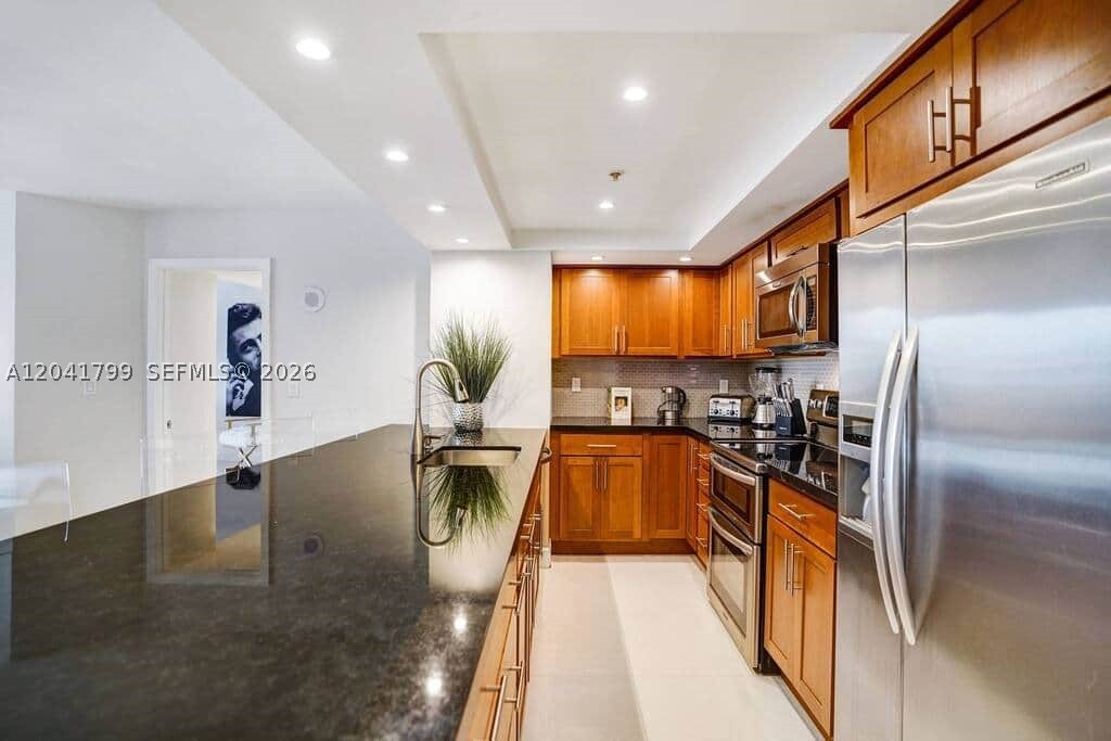 1717 N Bayshore Dr #A-2056 Miami, FL 33132