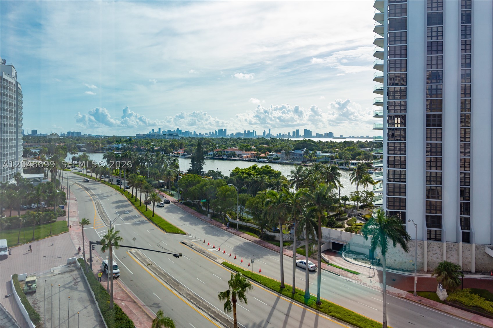 5445 Collins Ave #1108