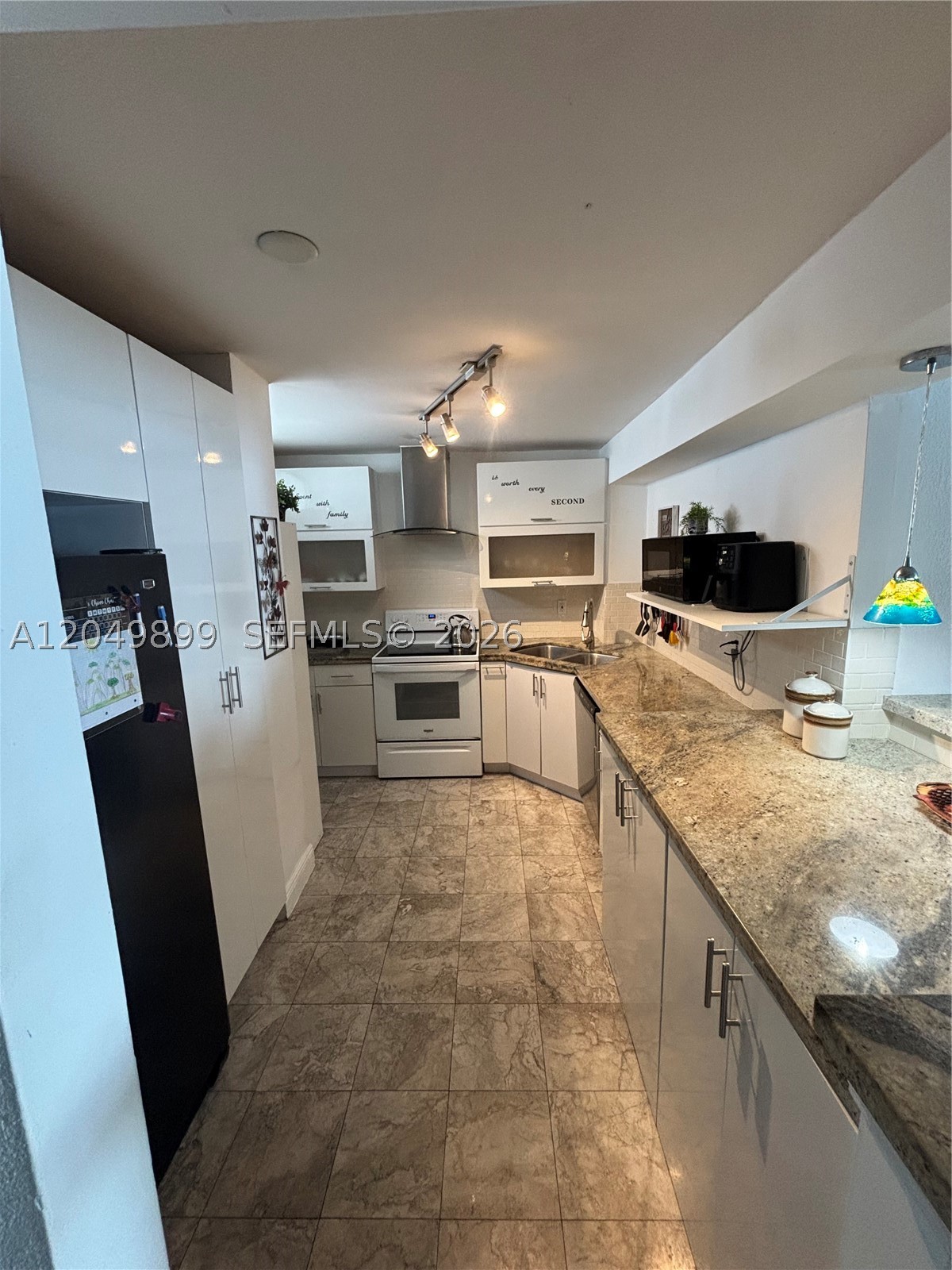 6450 Collins Ave #1207