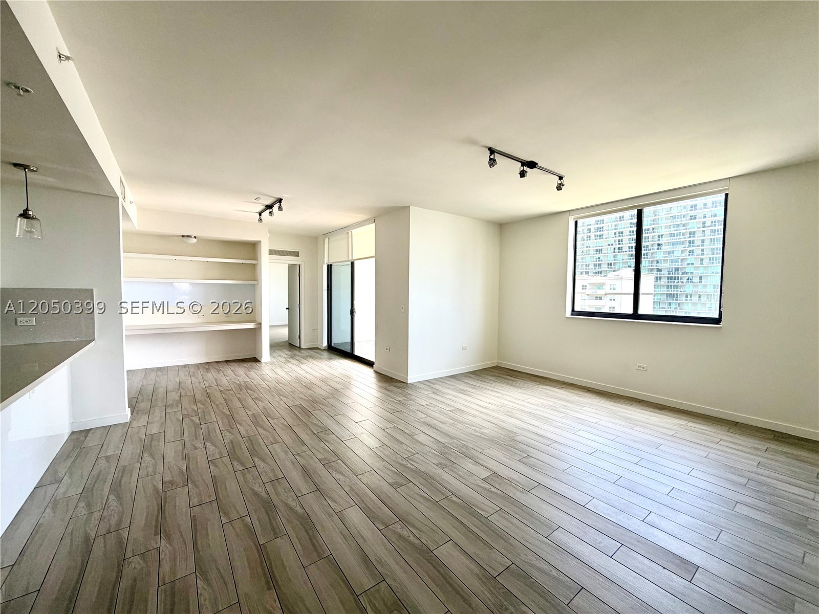 image Nine at Mary Brickell Village11