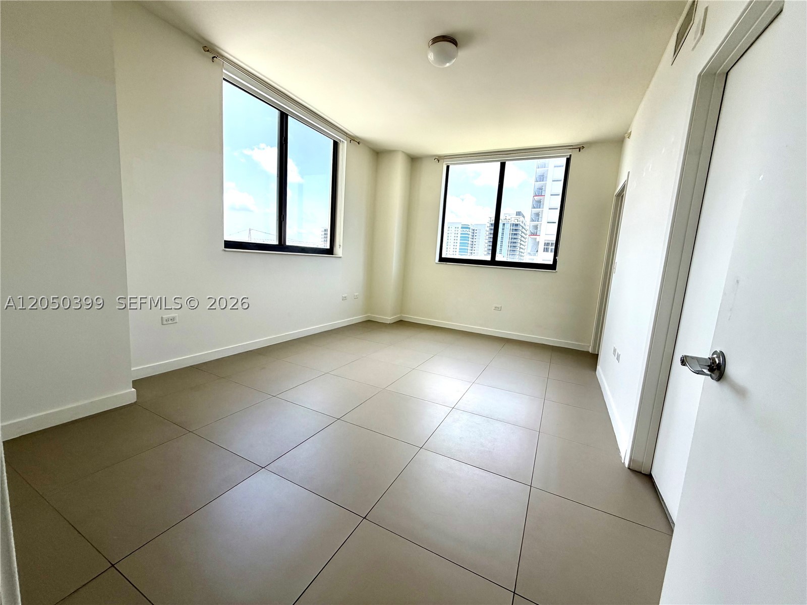 image Nine at Mary Brickell Village25