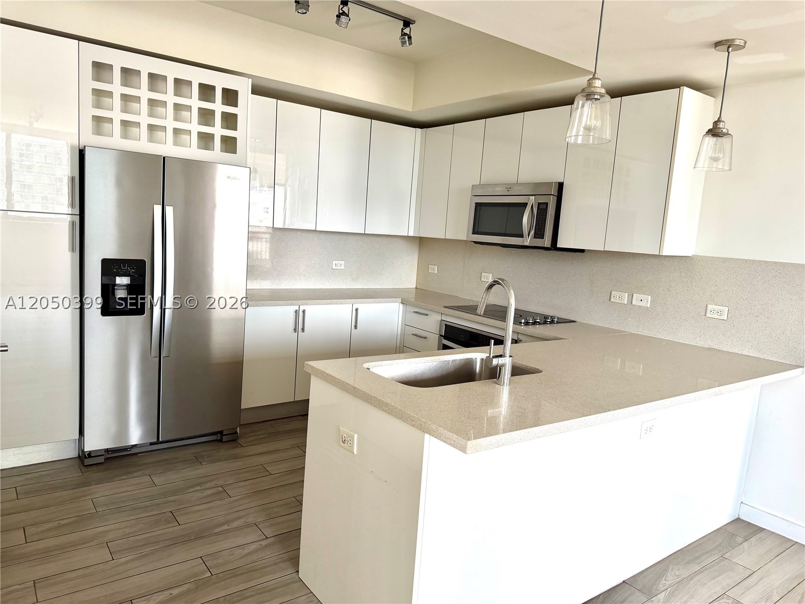 image Nine at Mary Brickell Village6