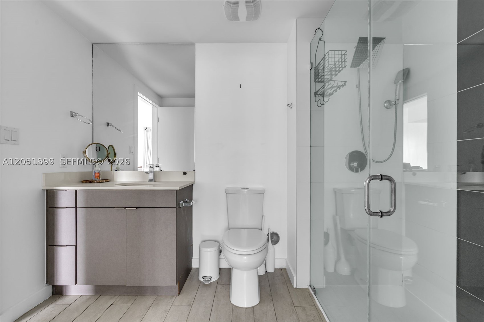 image 26 Edgewater12
