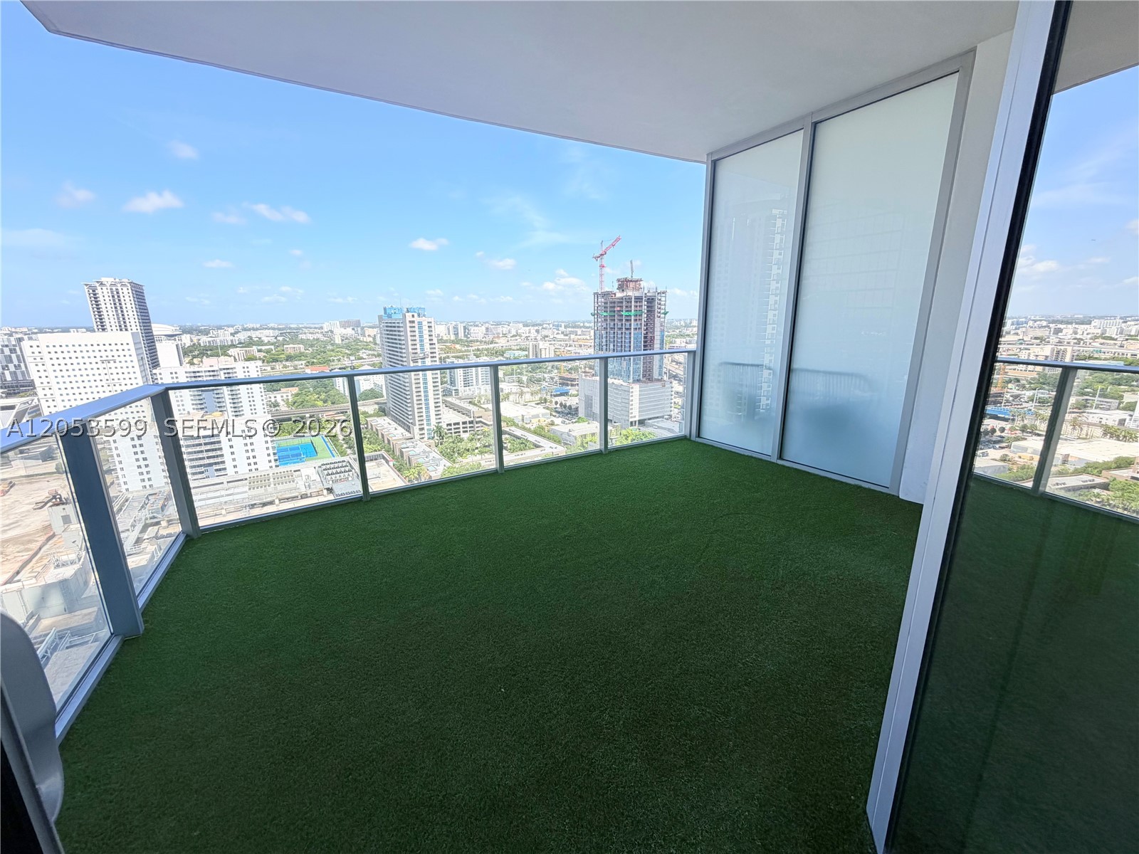 image Paramount Miami Worldcenter1