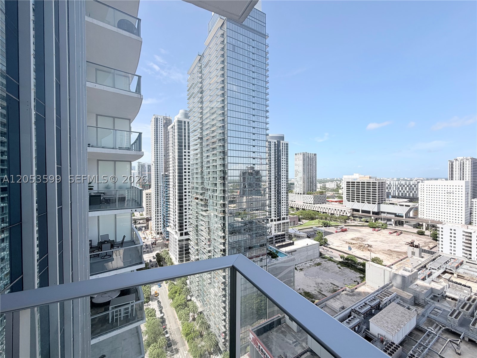 image Paramount Miami Worldcenter3