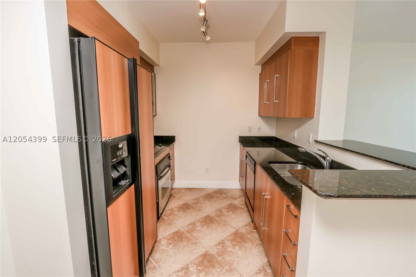 image One Miami East8