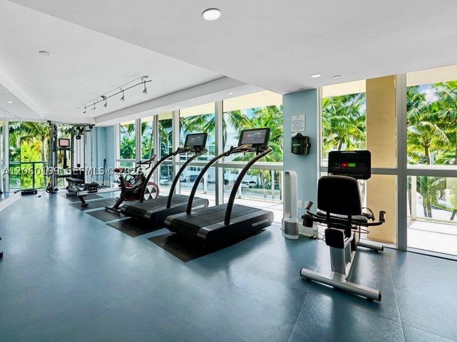1200 Holiday Dr #705 Fort Lauderdale, FL 33316