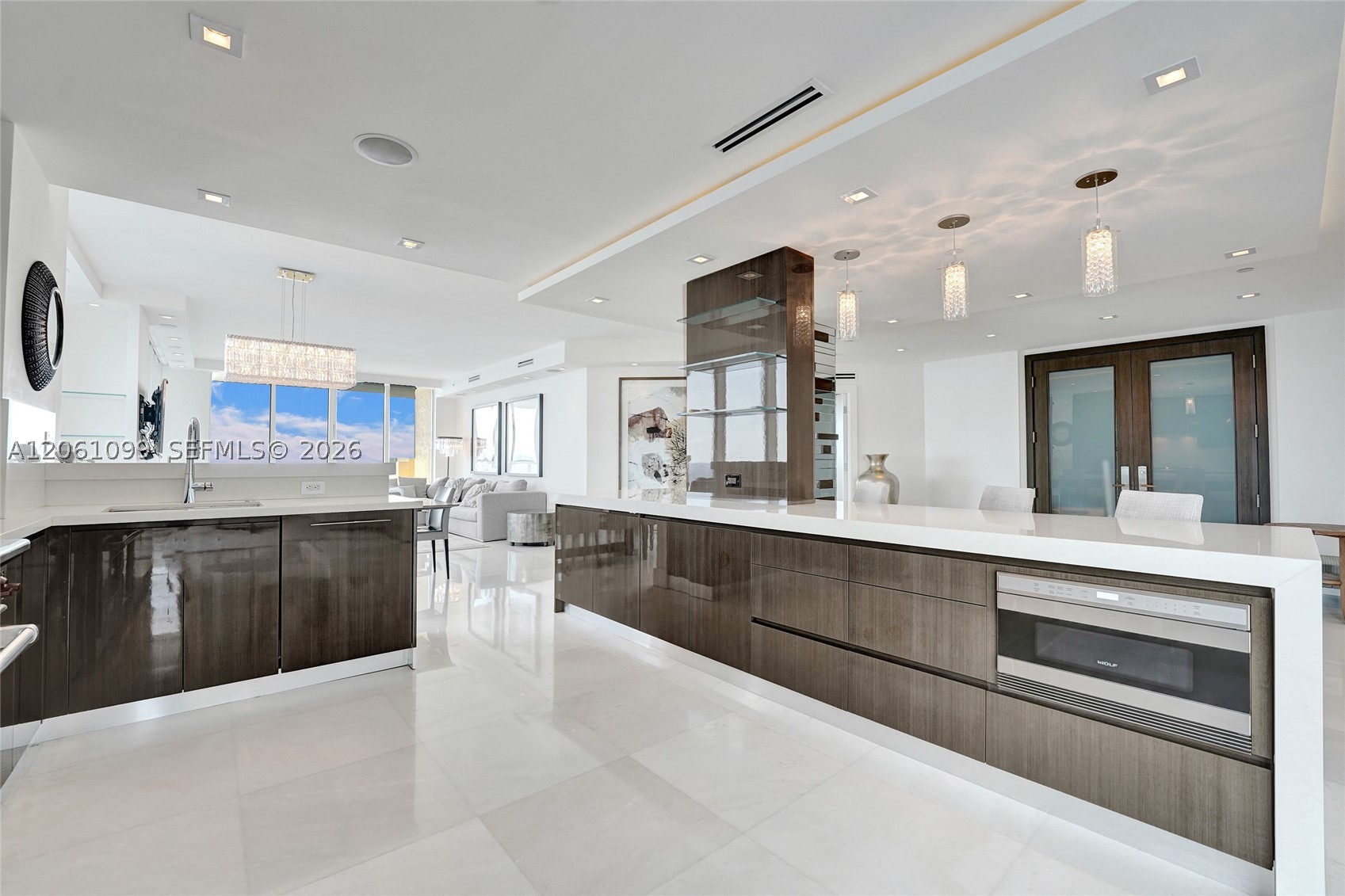 image Acqualina Residences16
