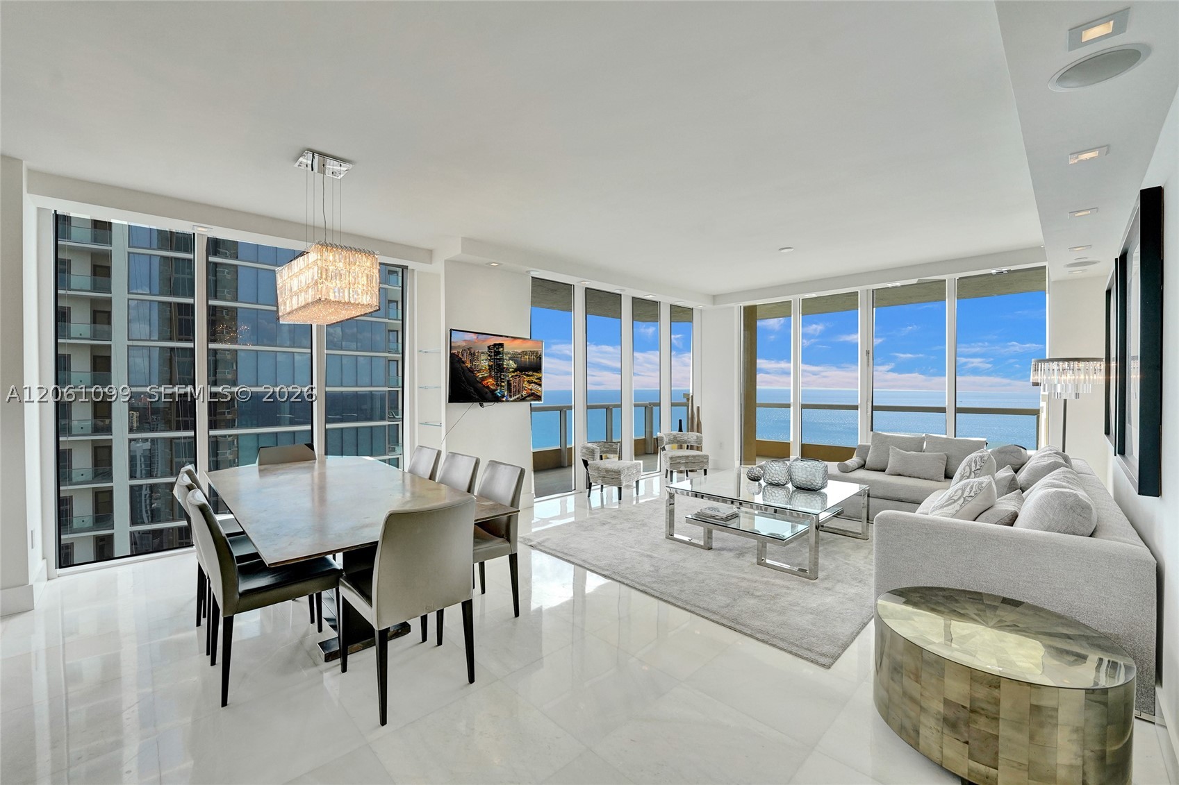 image Acqualina Residences19