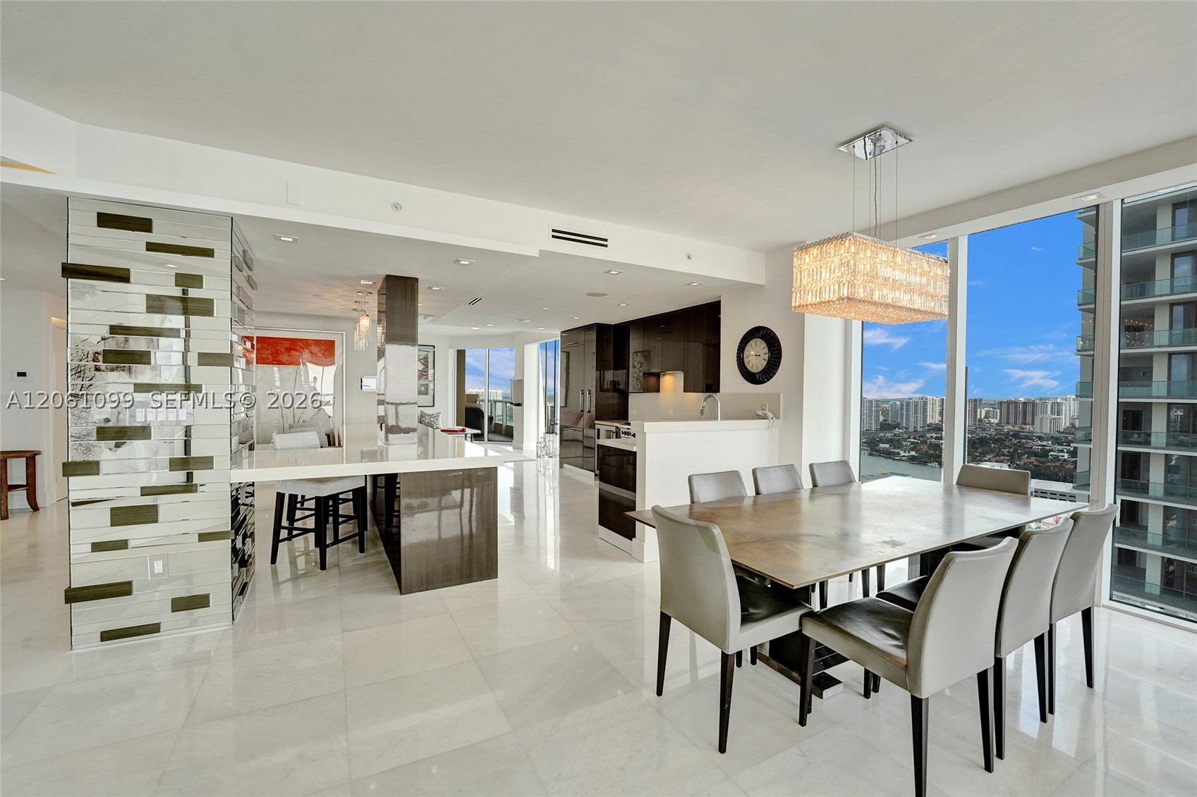 image Acqualina Residences20