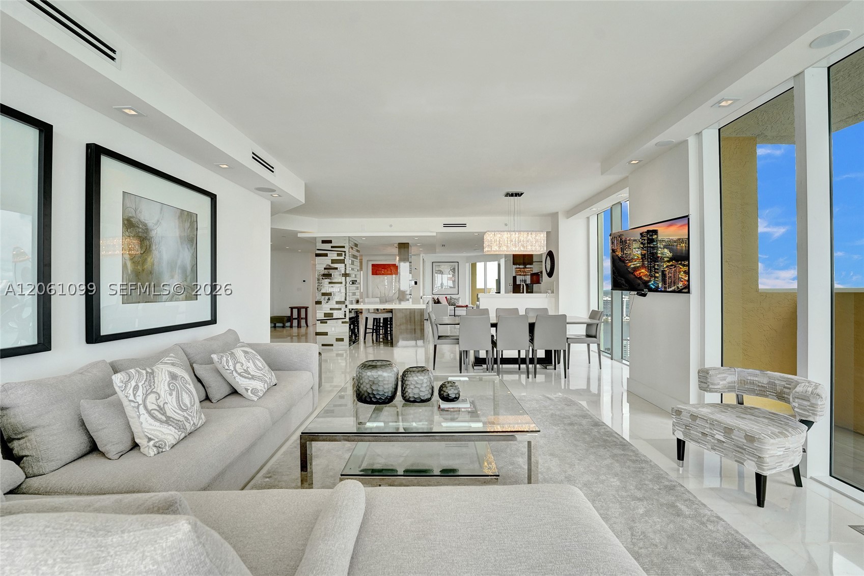 image Acqualina Residences27