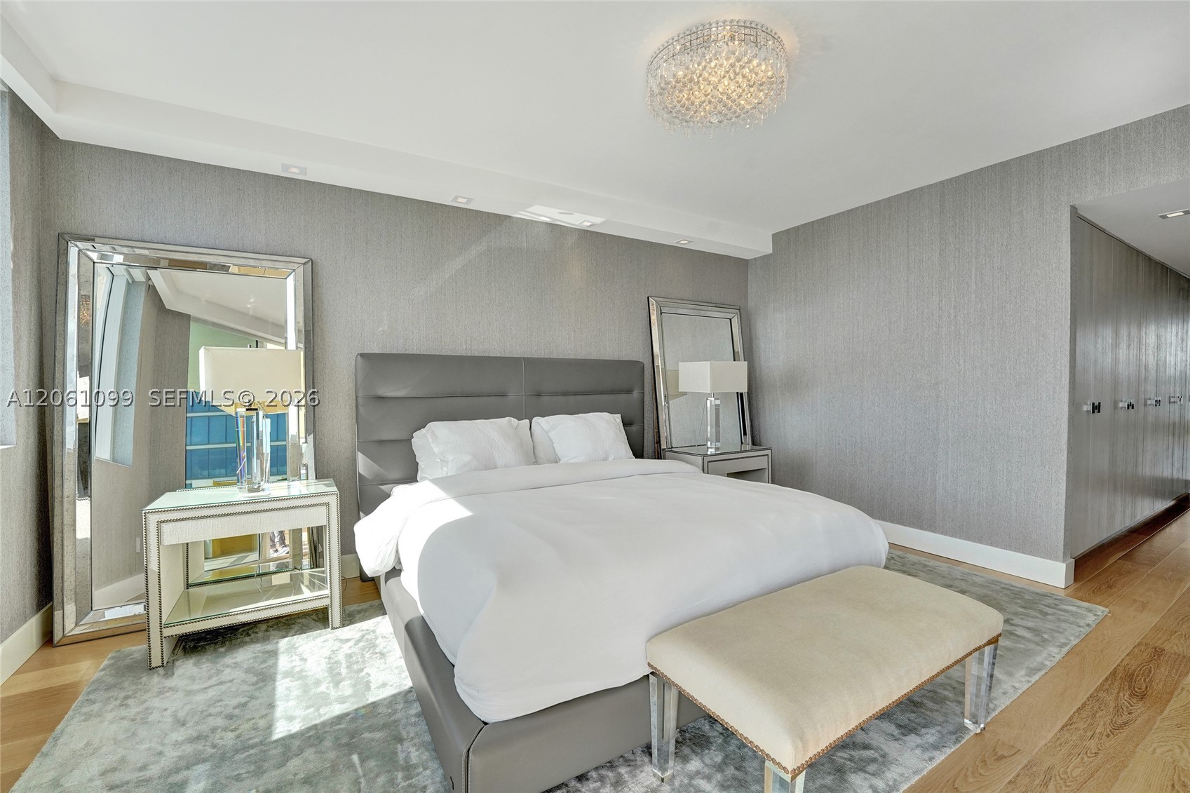 image Acqualina Residences36