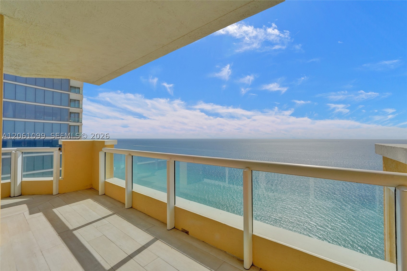 image Acqualina Residences41