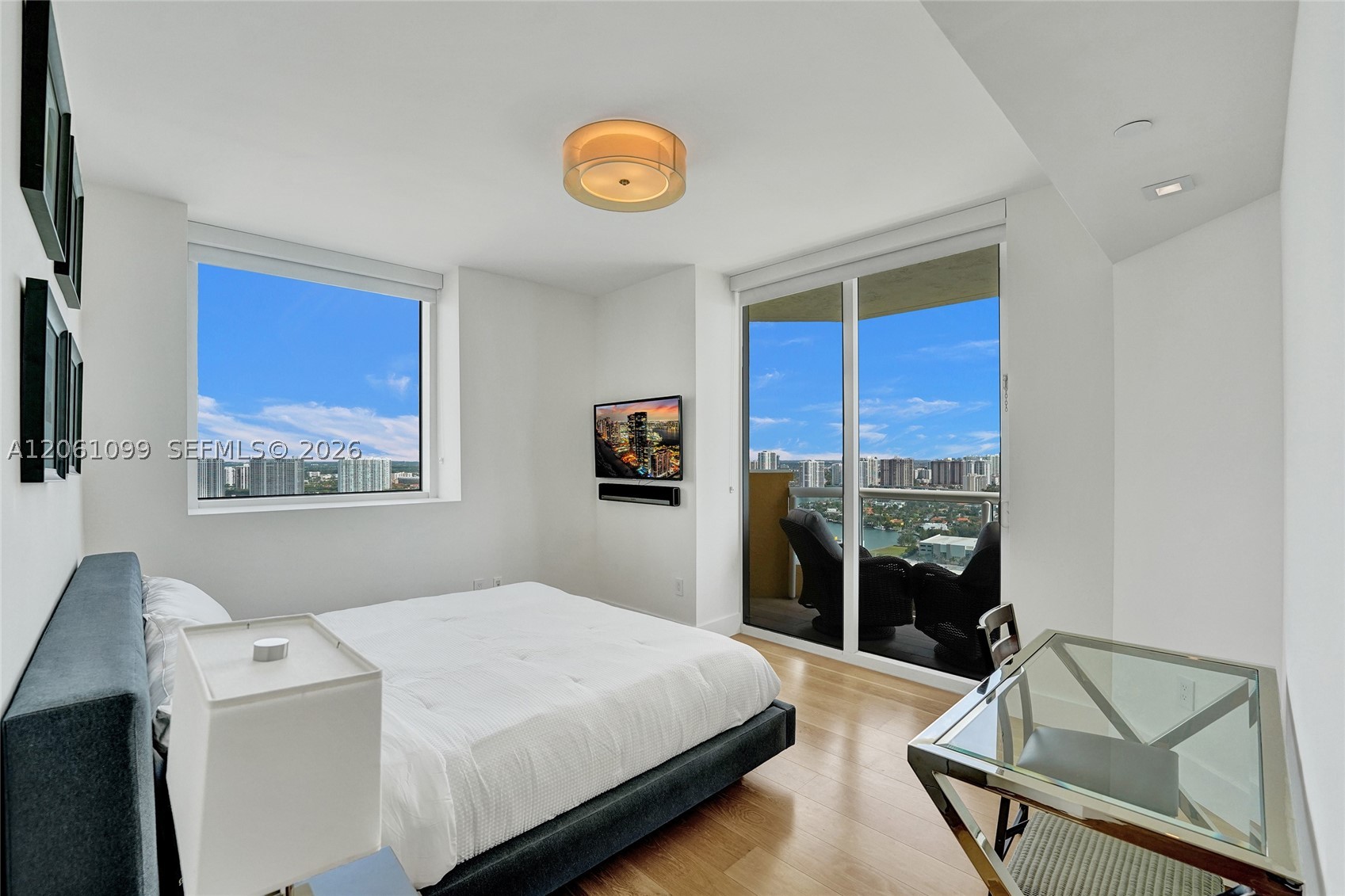 image Acqualina Residences49