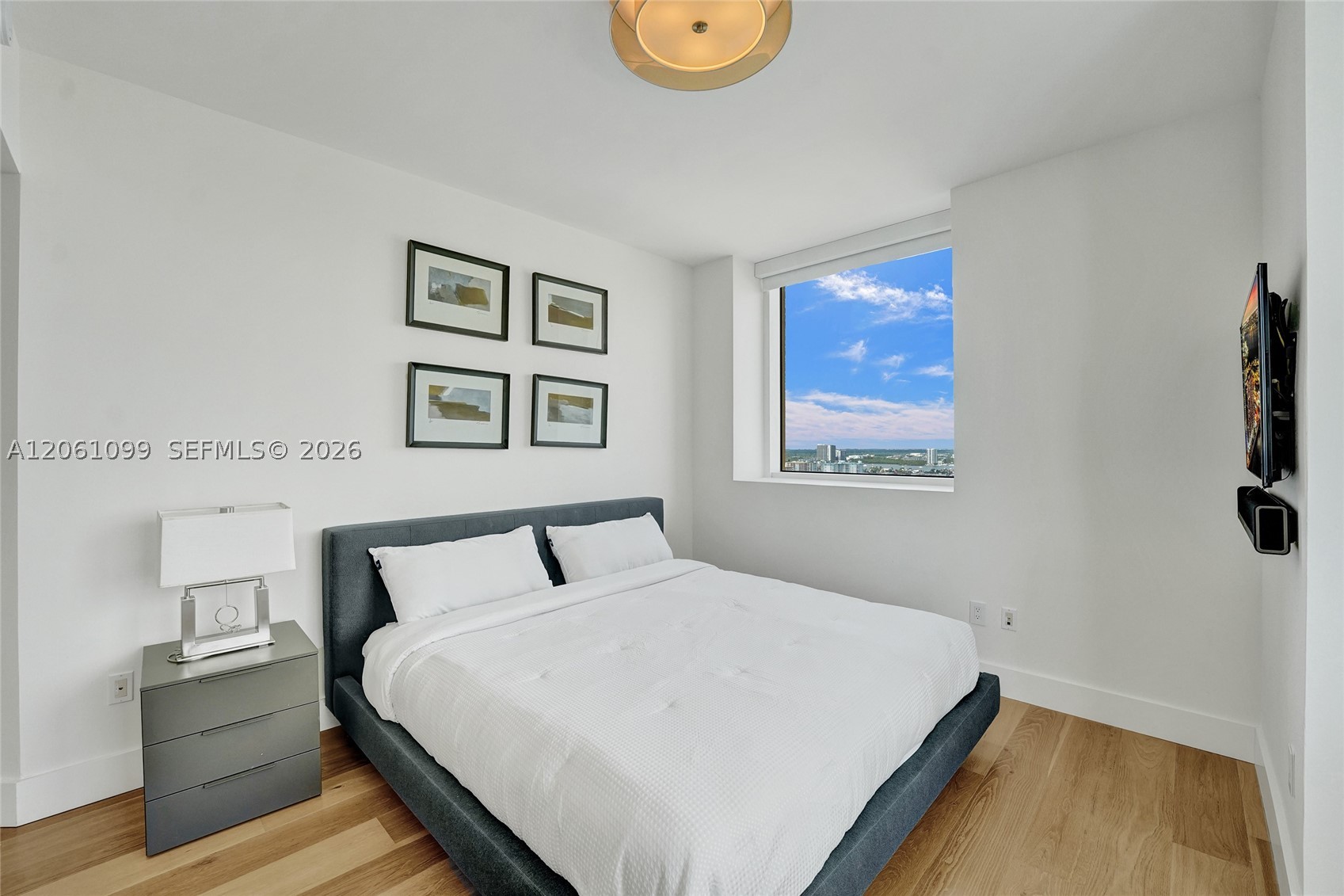 image Acqualina Residences50