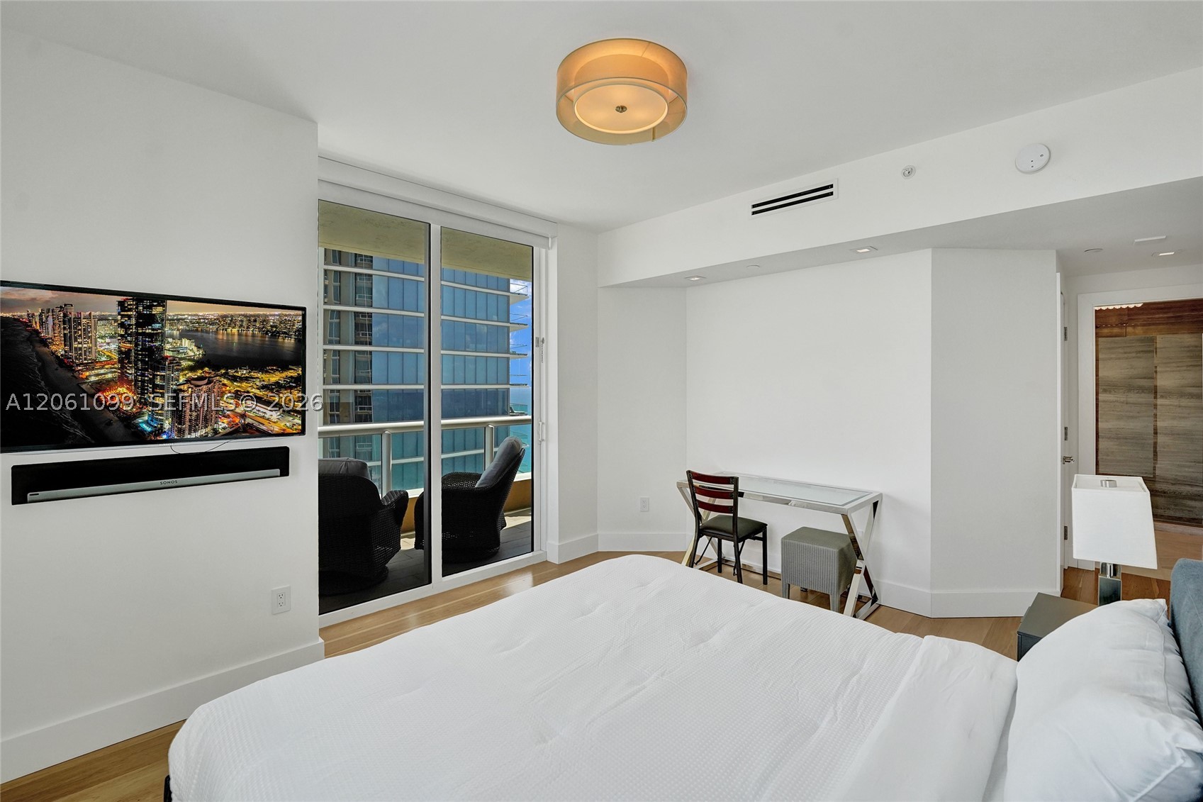 image Acqualina Residences52