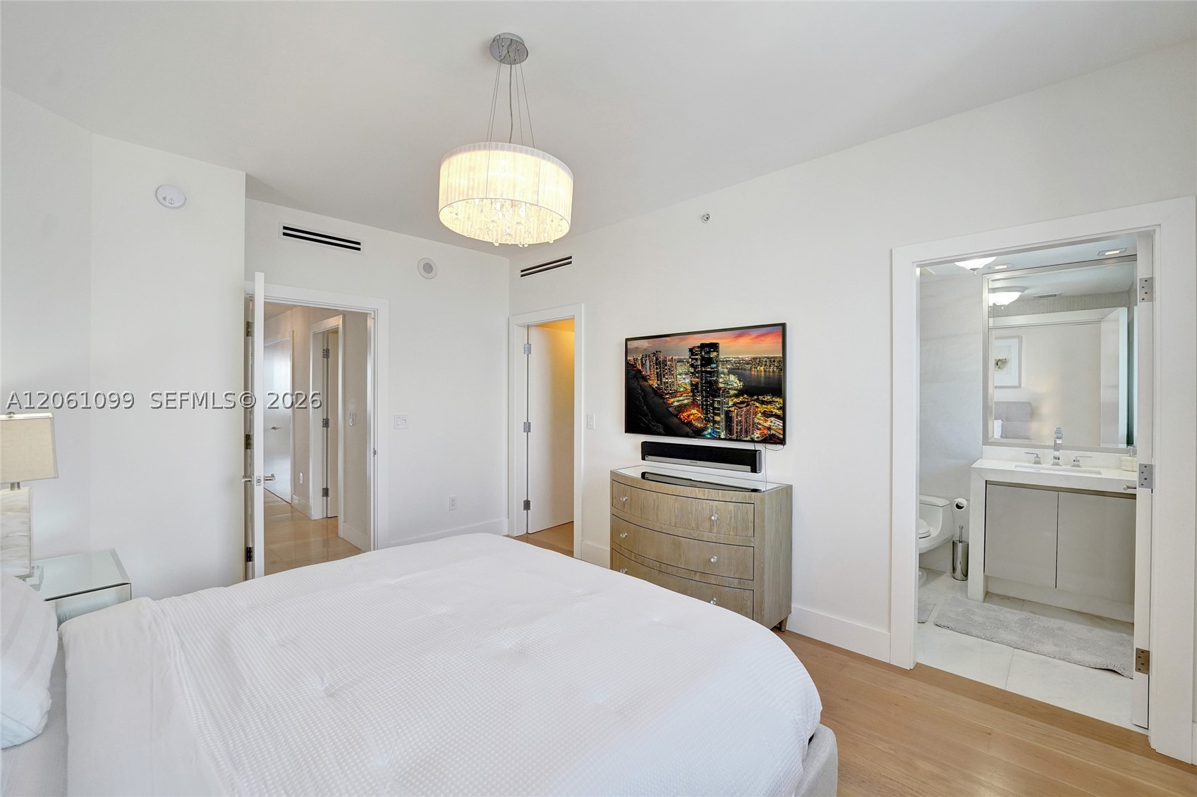 image Acqualina Residences66
