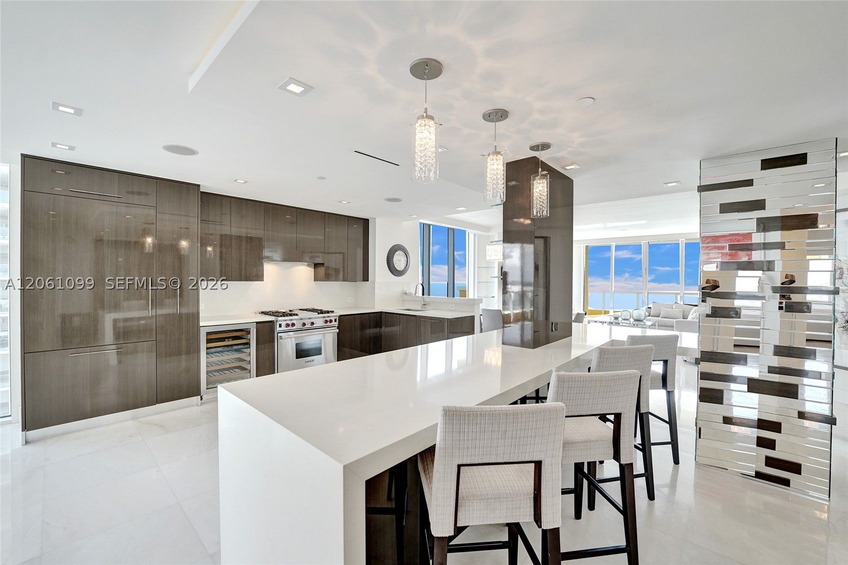 image Acqualina Residences8